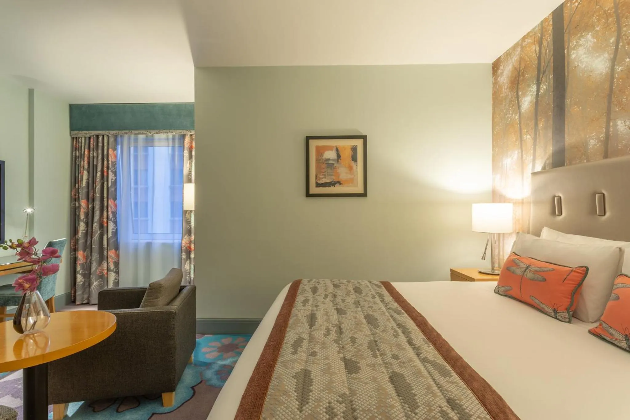 Photo of the whole room, Bed in Crowne Plaza Dublin Airport by IHG