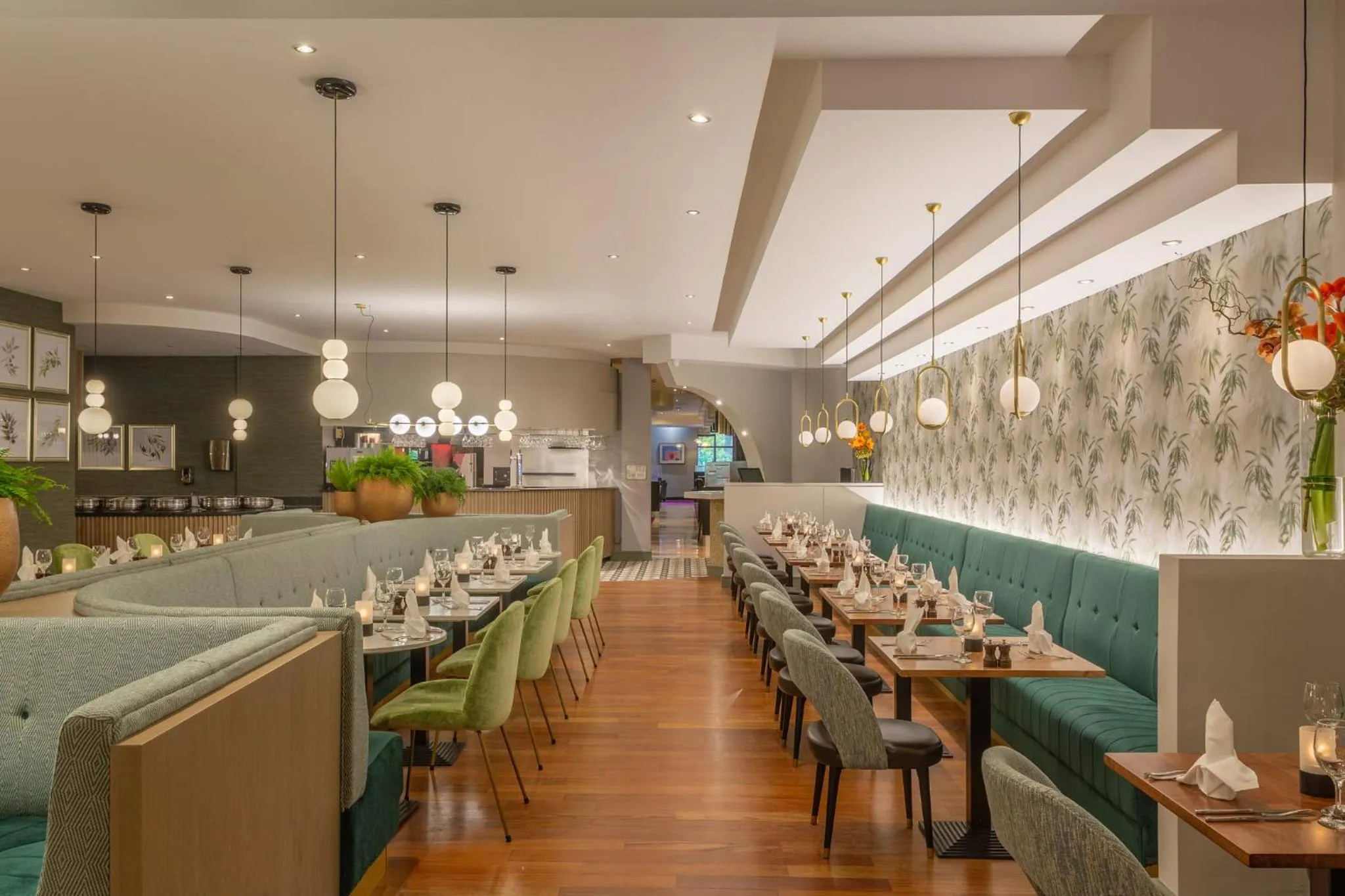 Restaurant/places to eat in Crowne Plaza Dublin Airport by IHG