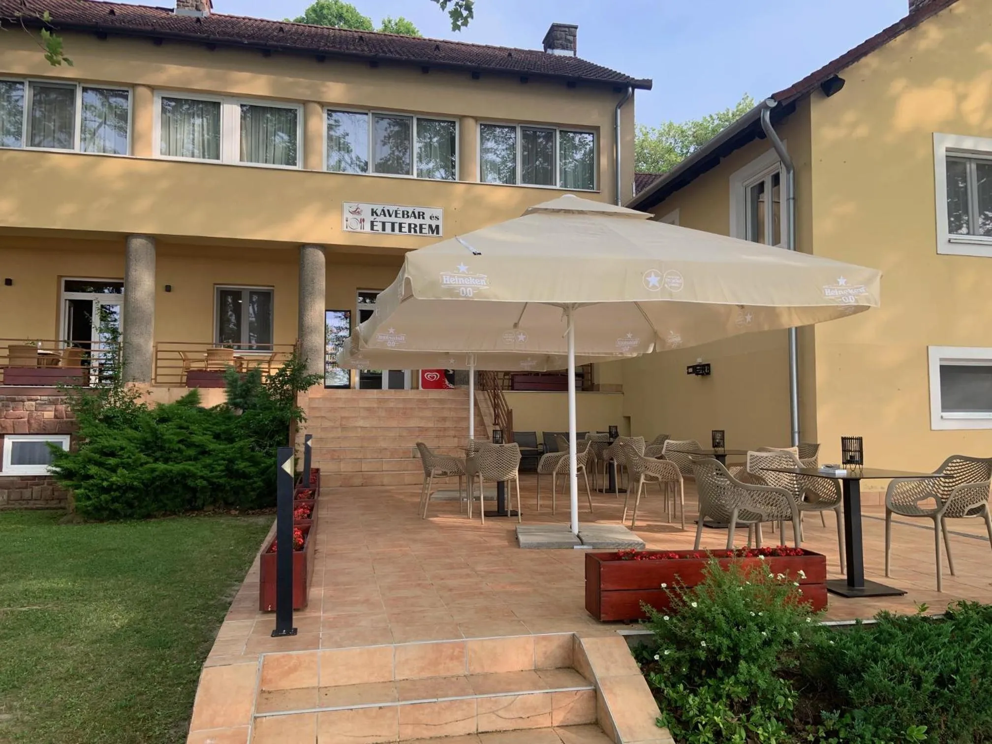 Balcony/Terrace in BF Hotel