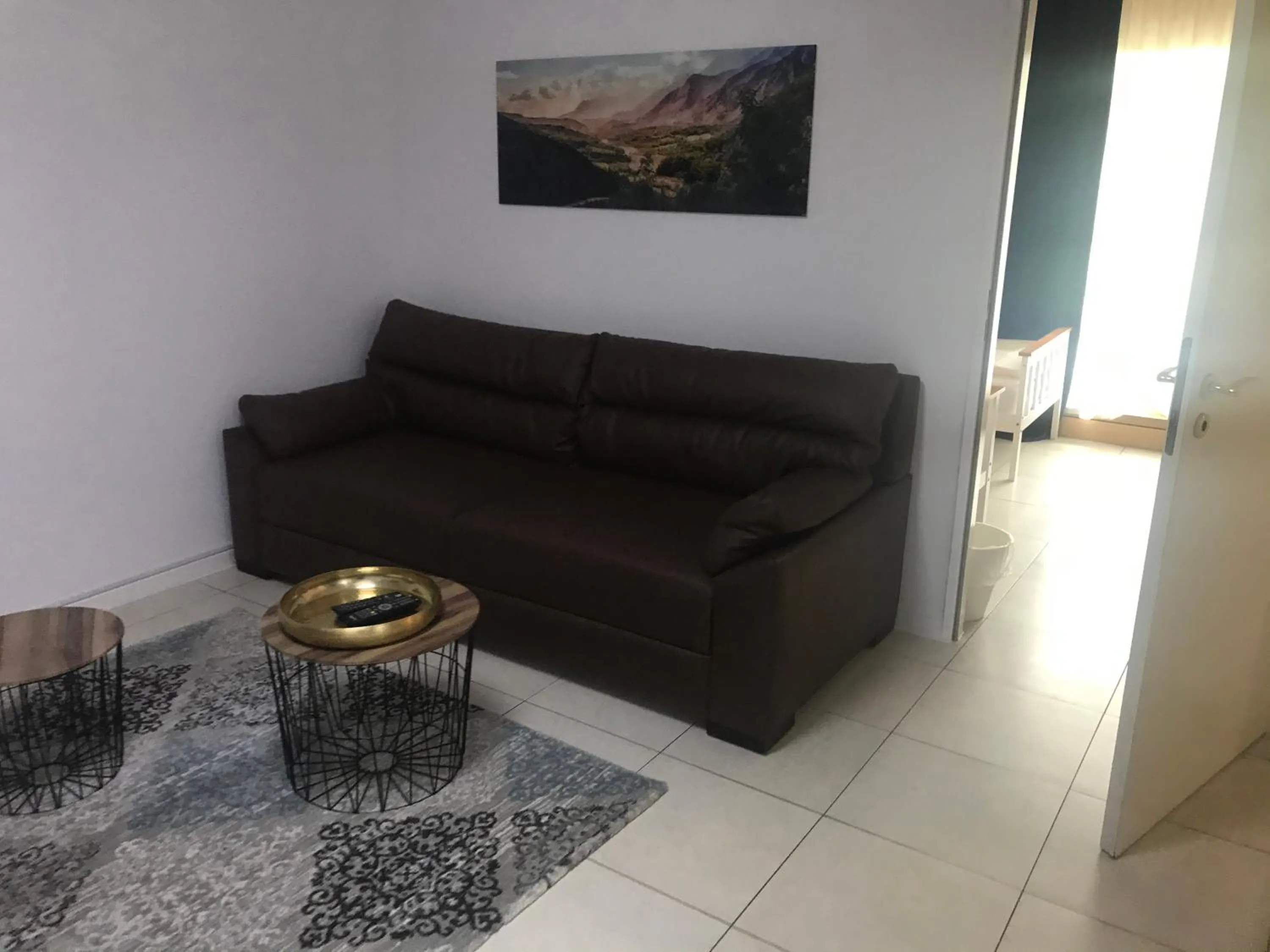 Baynunah Suites Aparthotel