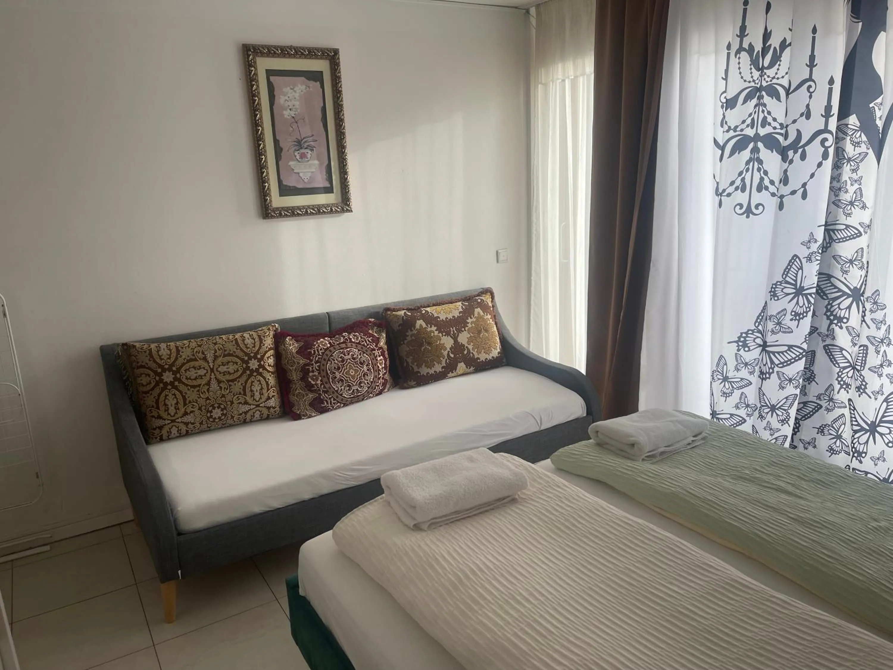 Bedroom, Bed in Baynunah Suites Aparthotel