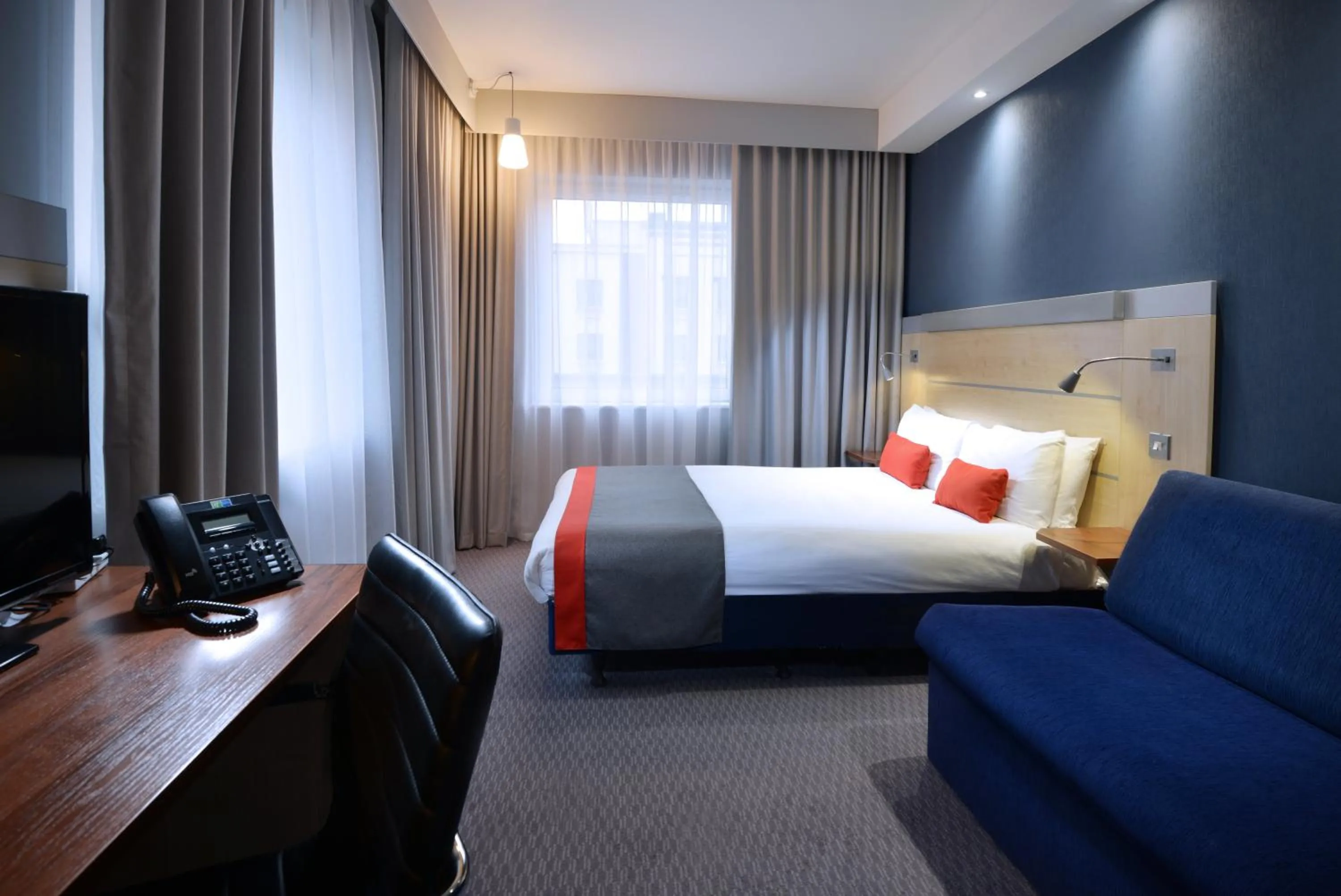 Photo of the whole room in Holiday Inn Express Dublin-Airport by IHG