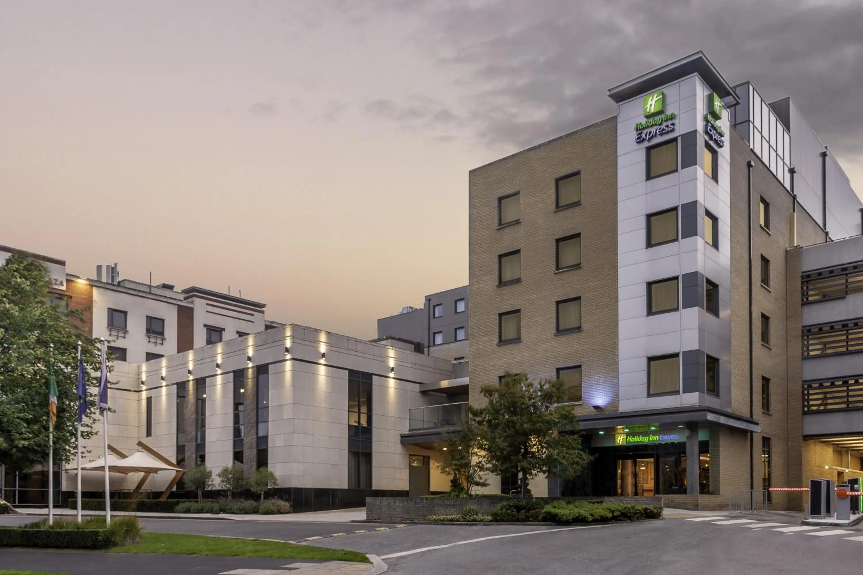 Property building in Holiday Inn Express Dublin-Airport by IHG