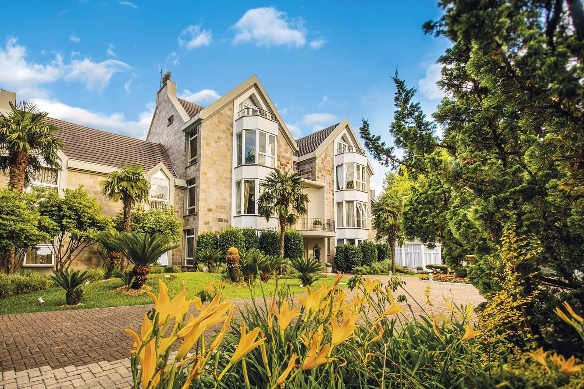 Property building in Castelo Saint Andrews