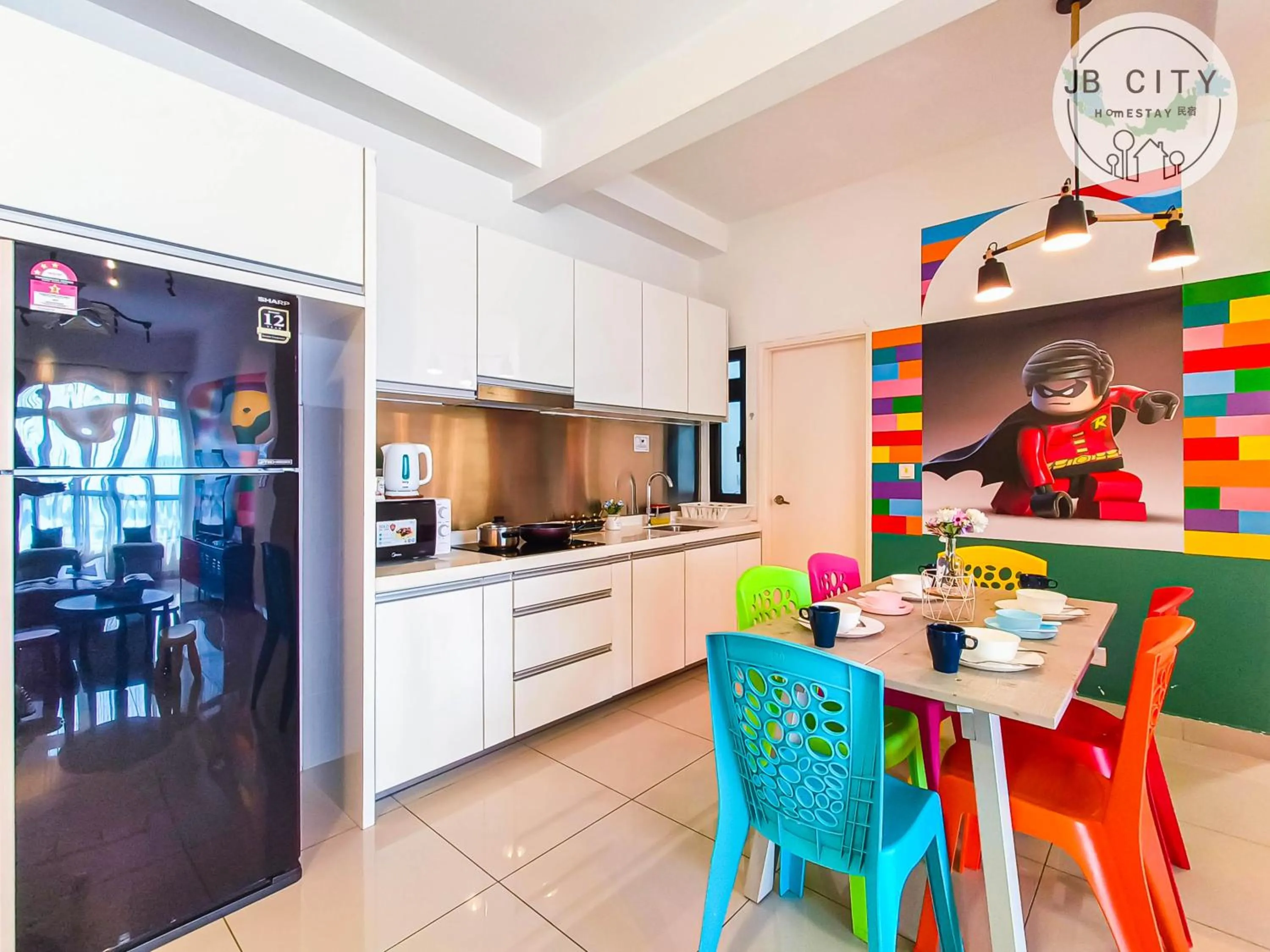 Kitchen or kitchenette in Pangsapuri Meridian by RR JBcity