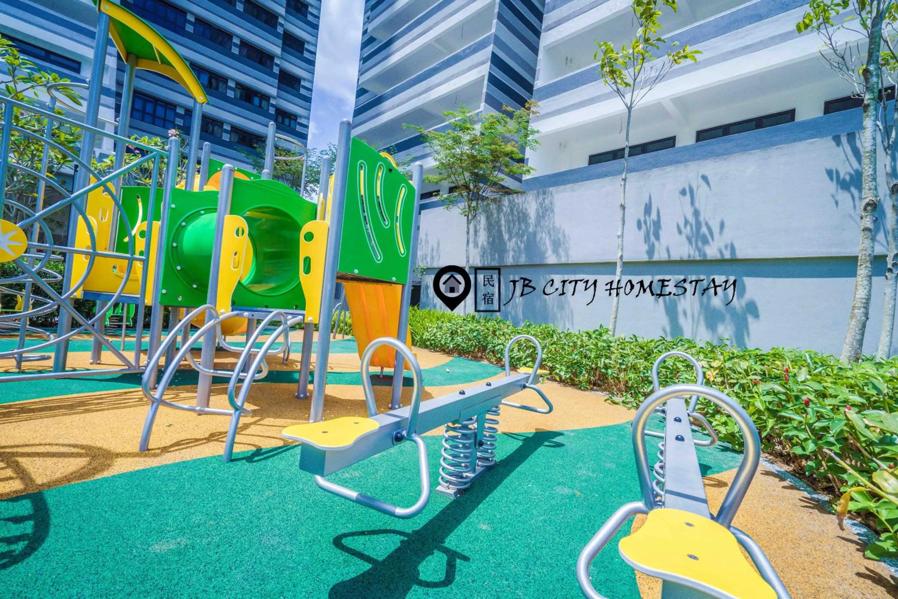 Children play ground in Pangsapuri Meridian by RR JBcity