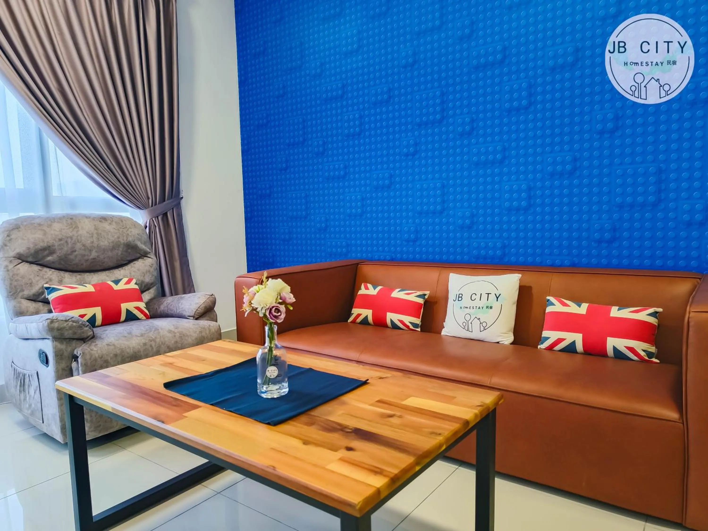 Living room in Pangsapuri Meridian by RR JBcity