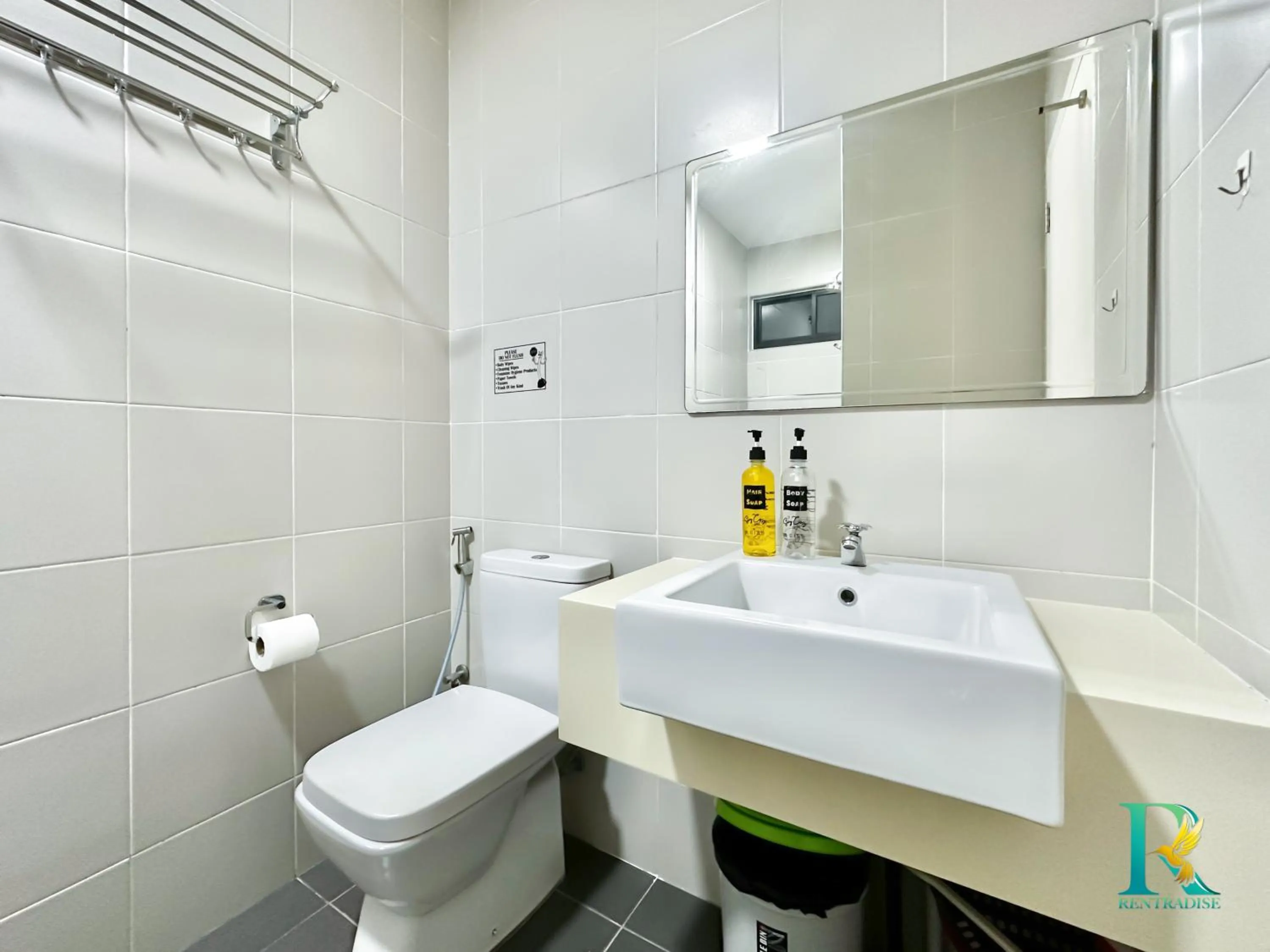 Toilet in Pangsapuri Meridian by RR JBcity