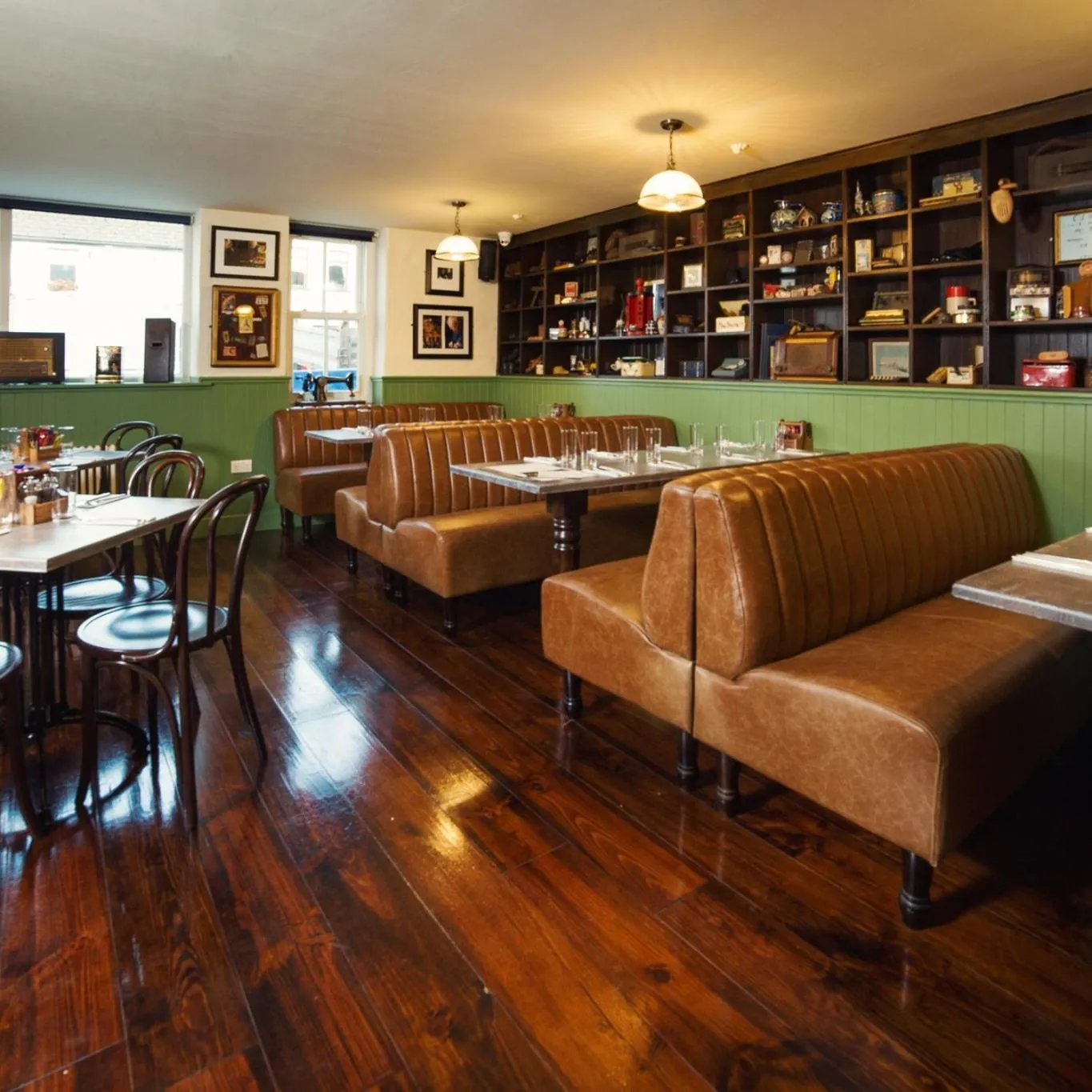 Restaurant/places to eat in The Wyatt Hotel