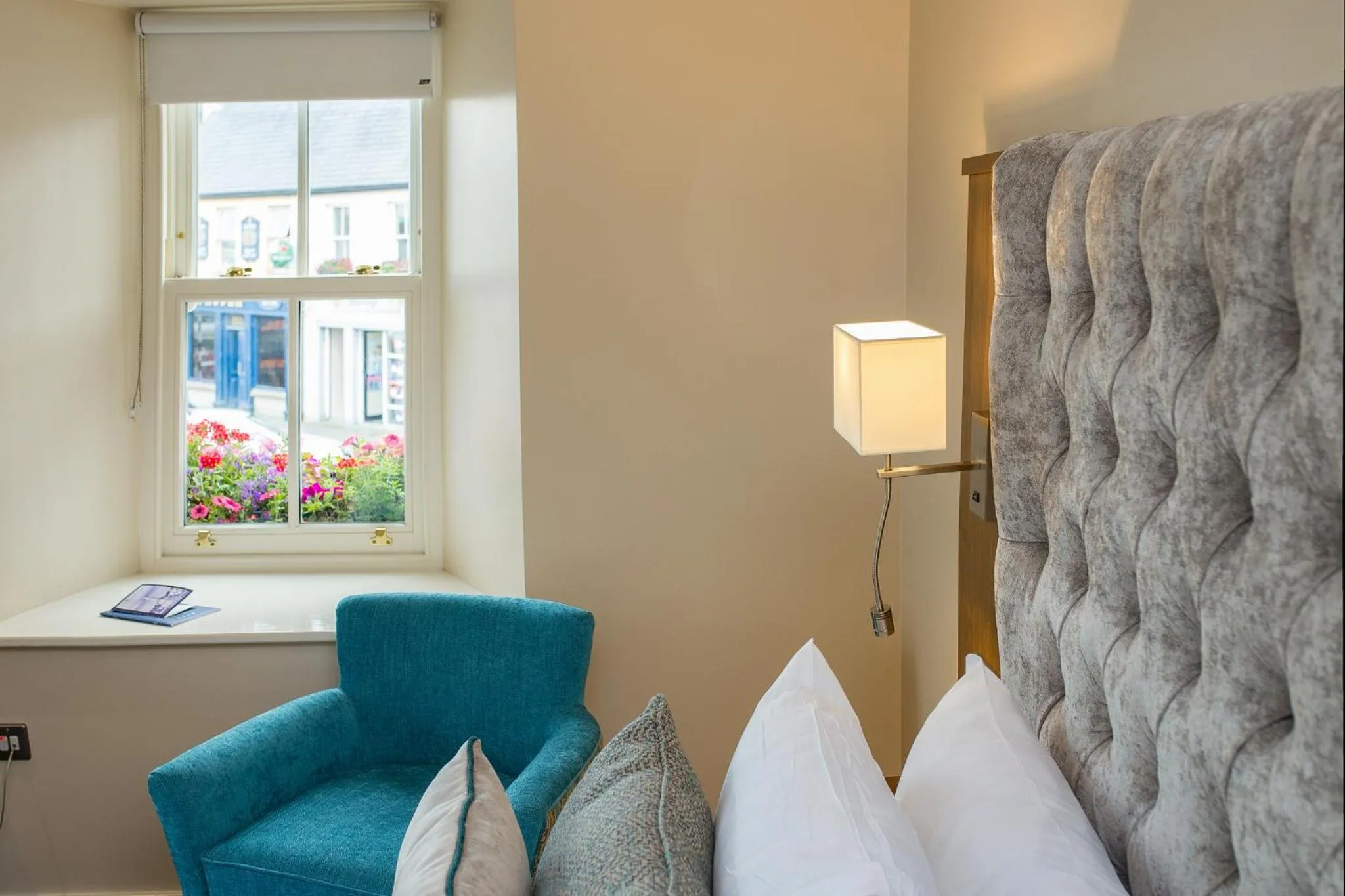 Bed in The Wyatt Hotel