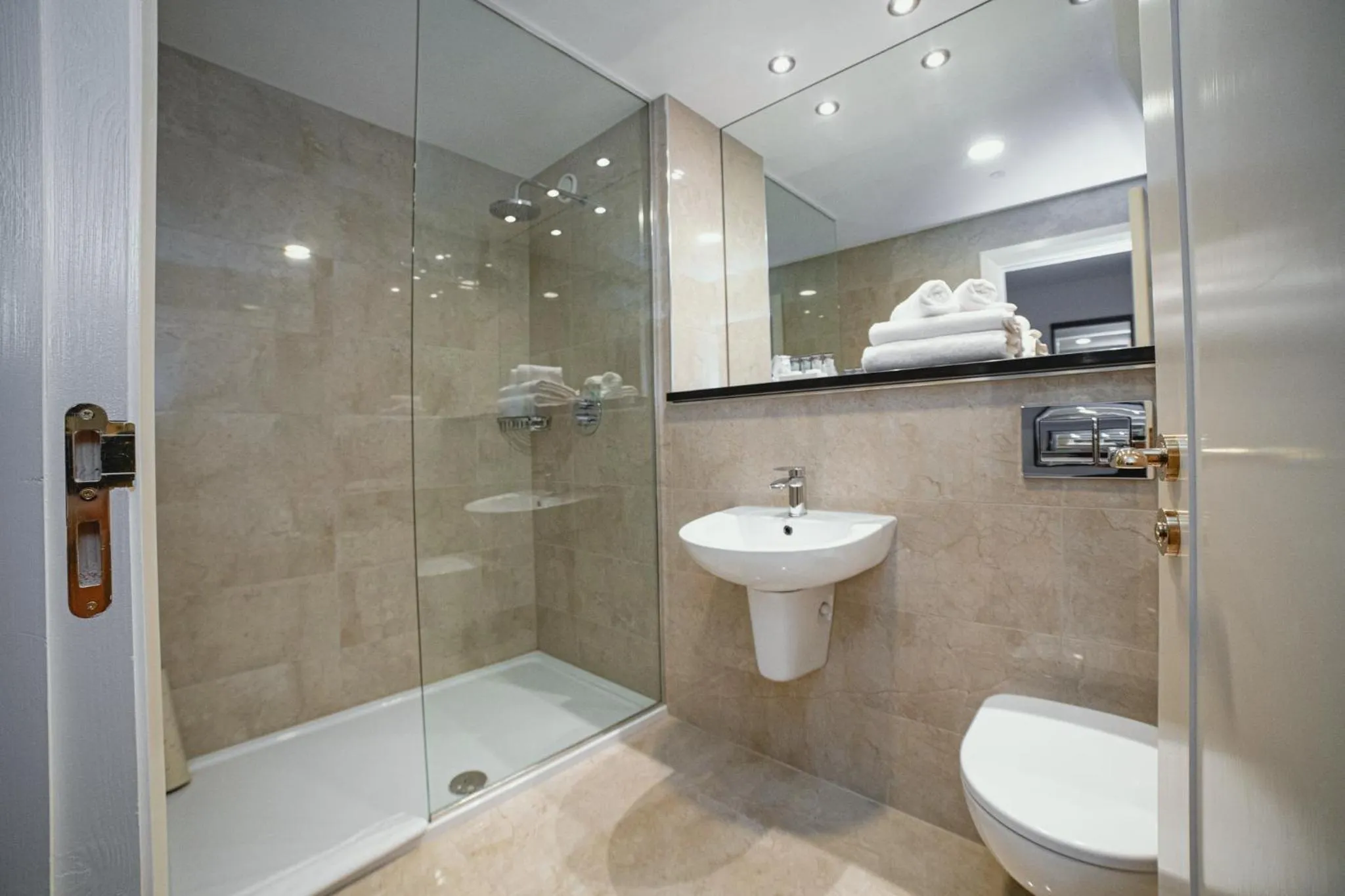 Bathroom in The Wyatt Hotel