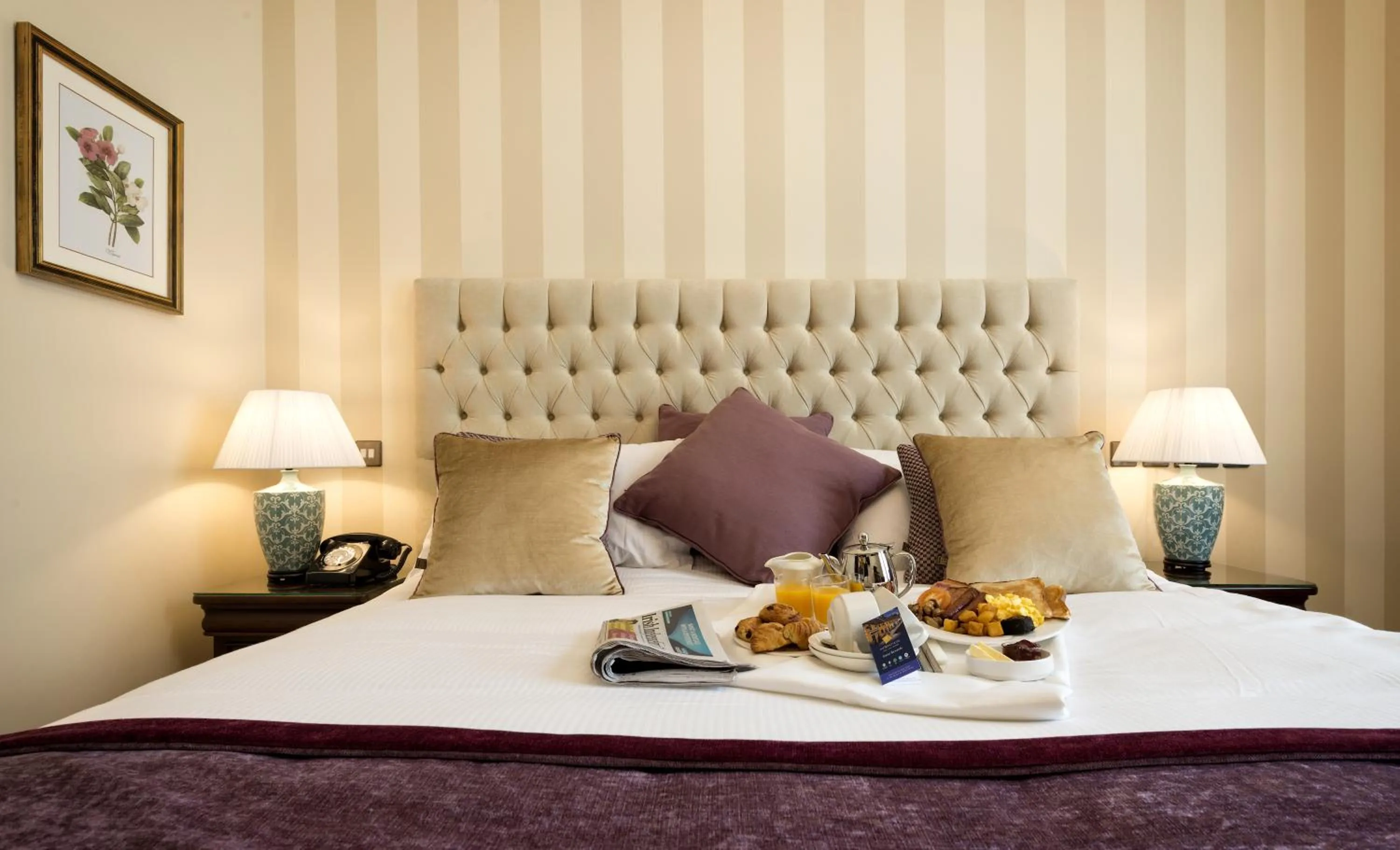 Bed in The Wyatt Hotel