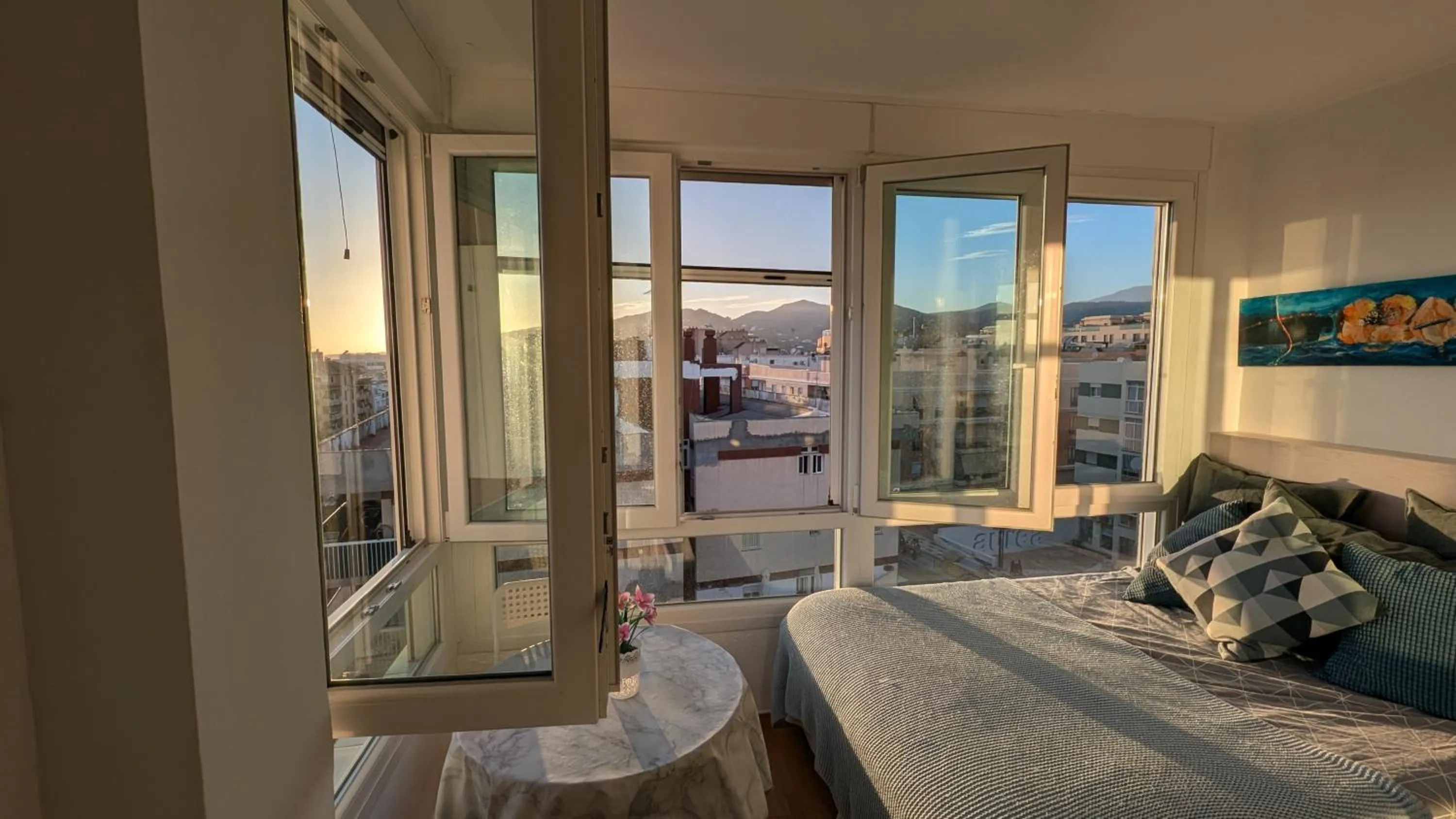 Bed in Mini Penthouse close to beach with nice seaviews