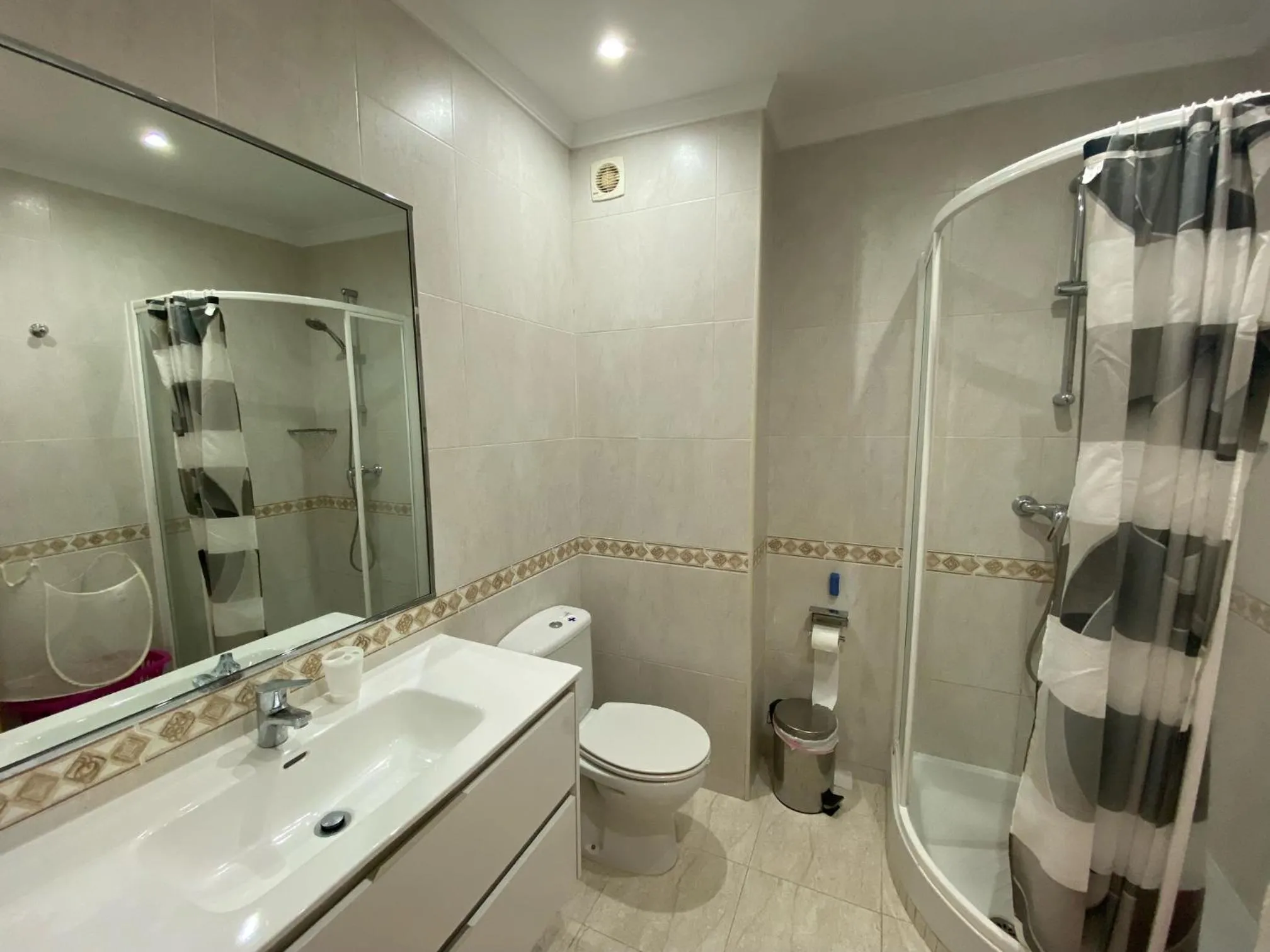 Mini Penthouse close to beach with nice seaviews