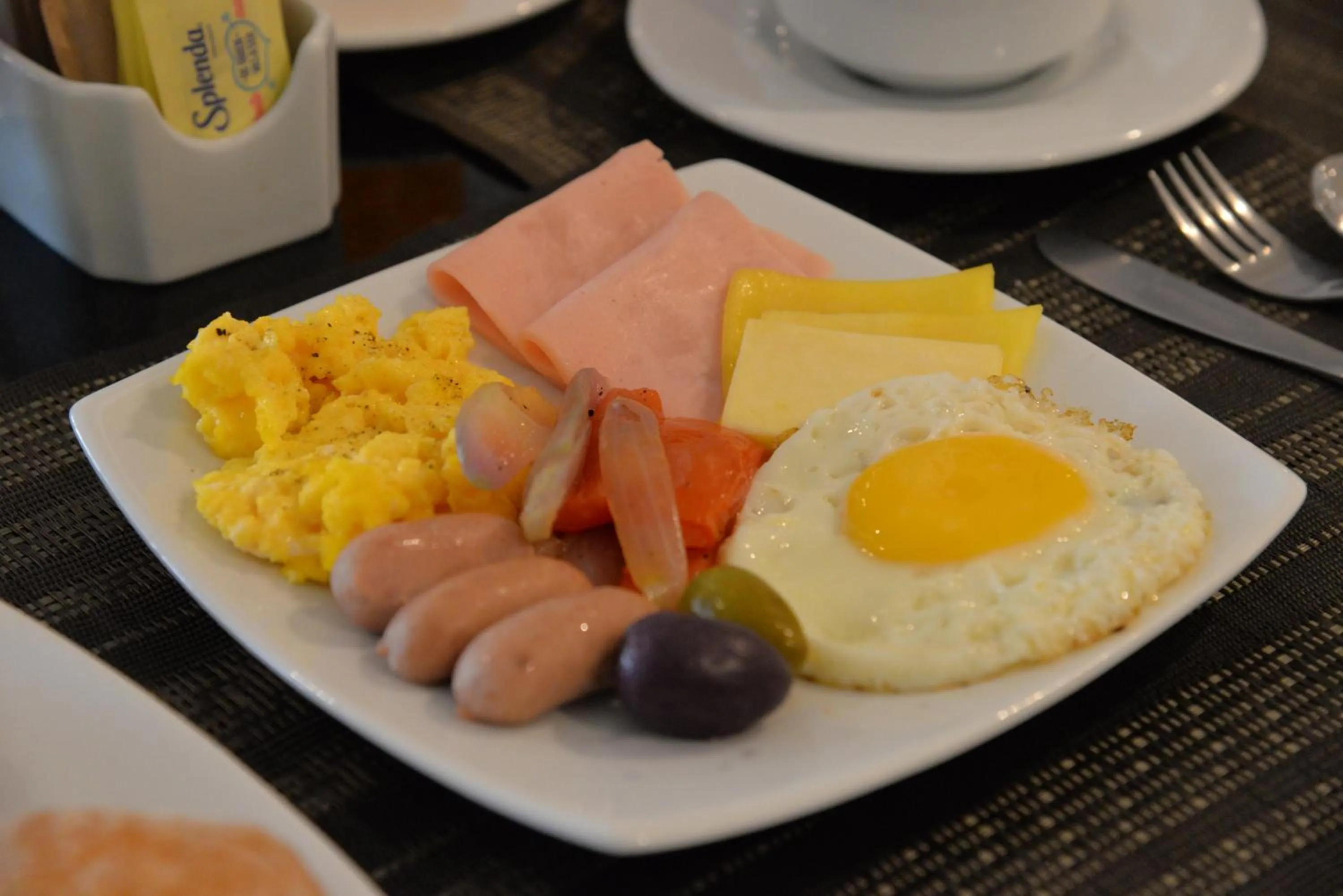 Buffet breakfast in DM Hoteles Moquegua