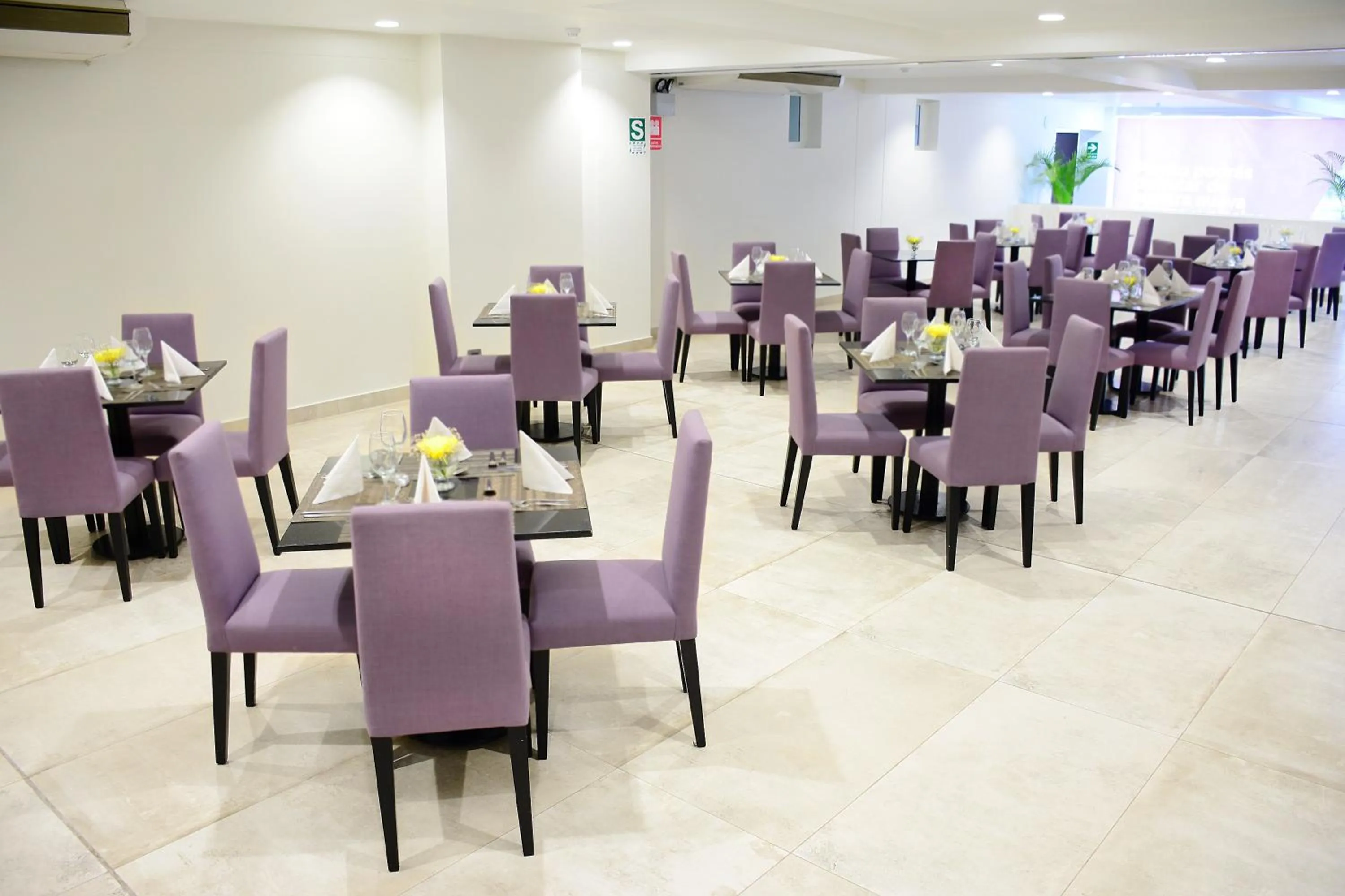 Restaurant/places to eat in DM Hoteles Moquegua