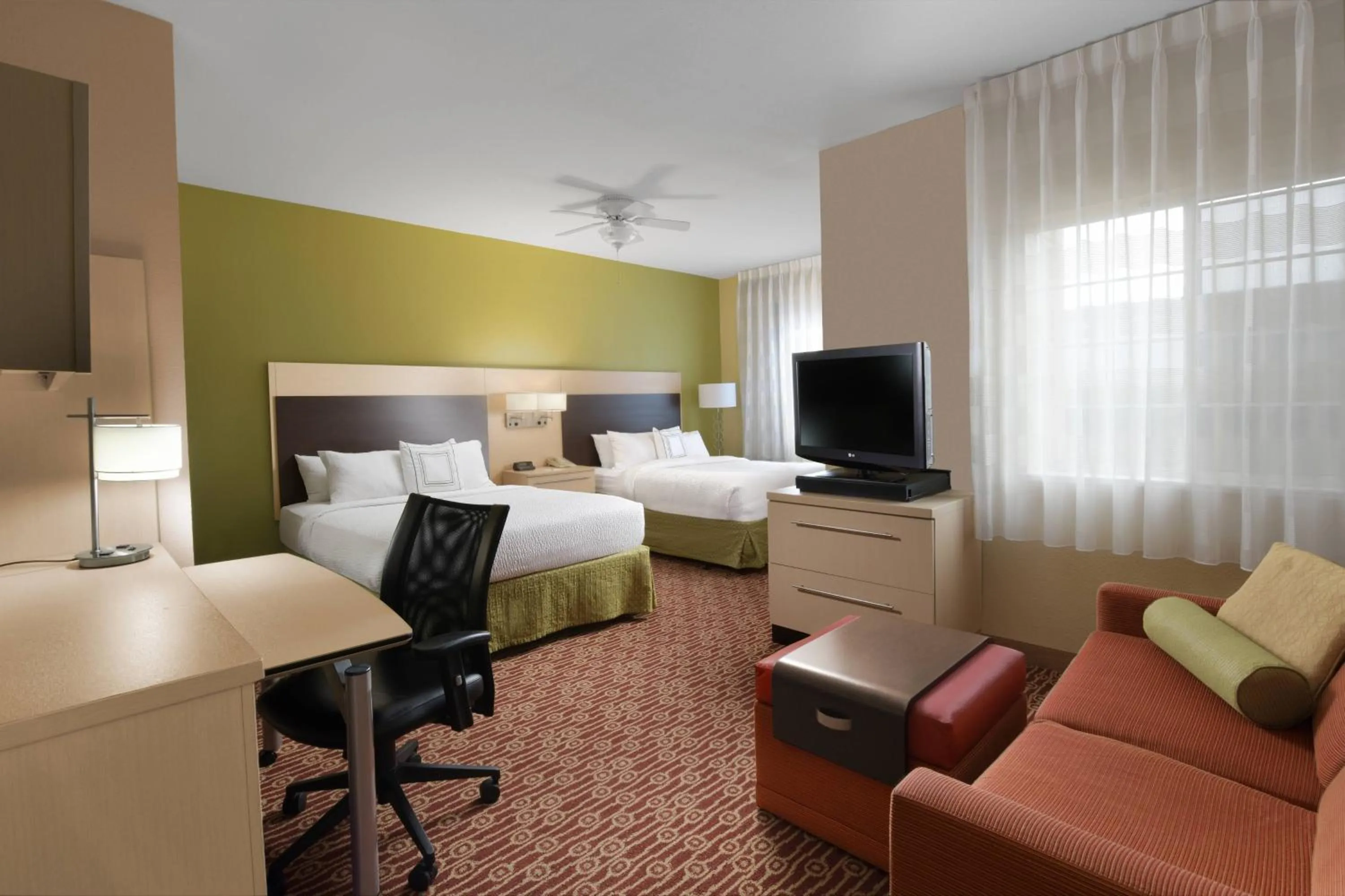 Photo of the whole room, Bed in TownePlace Suites by Marriott Lake Jackson Clute