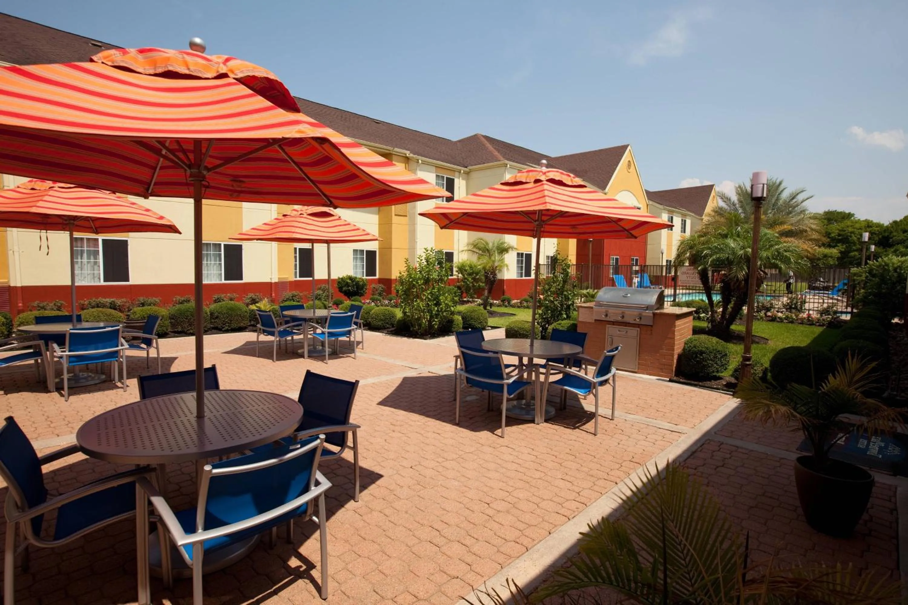 Patio in TownePlace Suites by Marriott Lake Jackson Clute