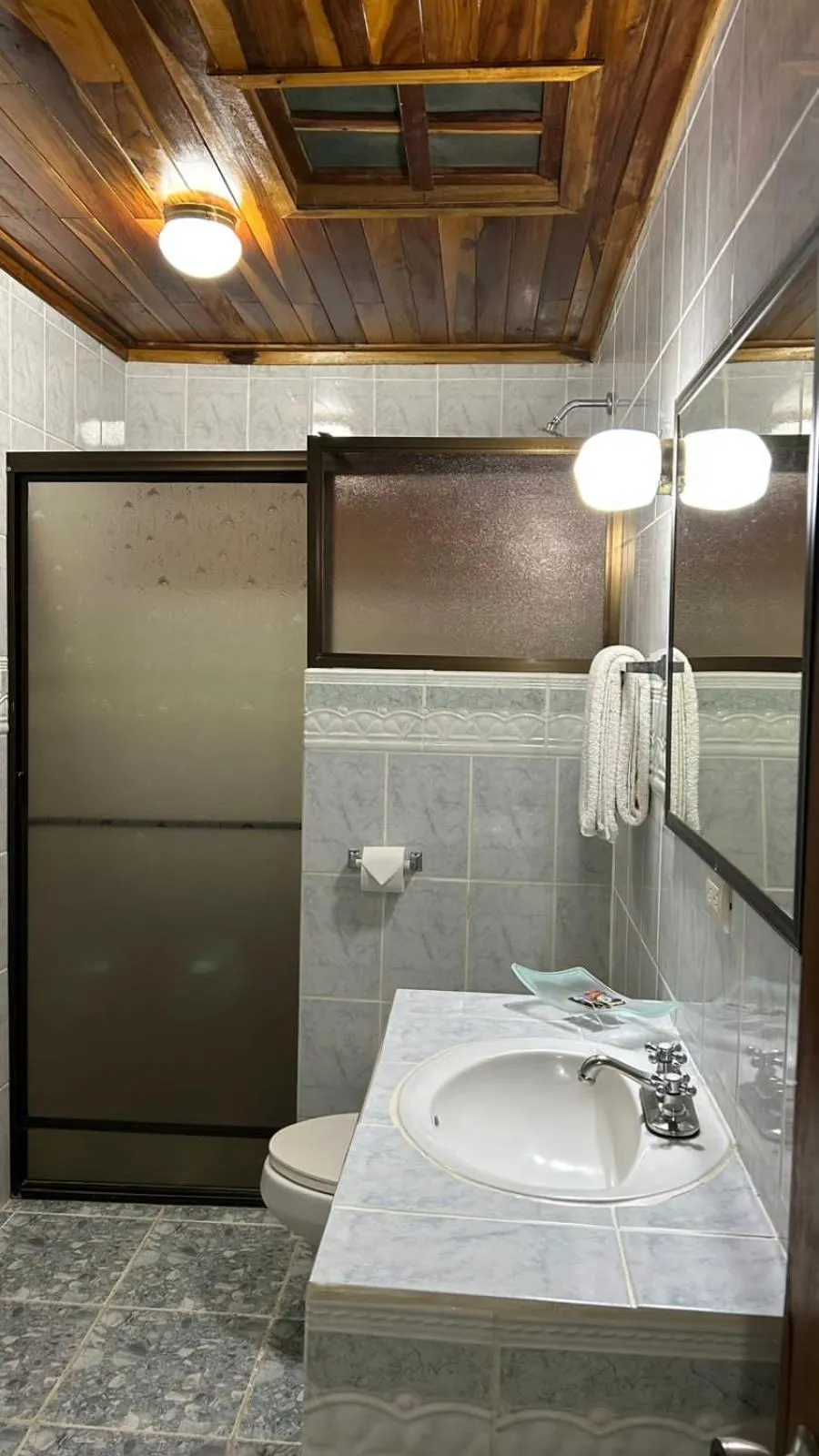 Bathroom in Hotel Javy