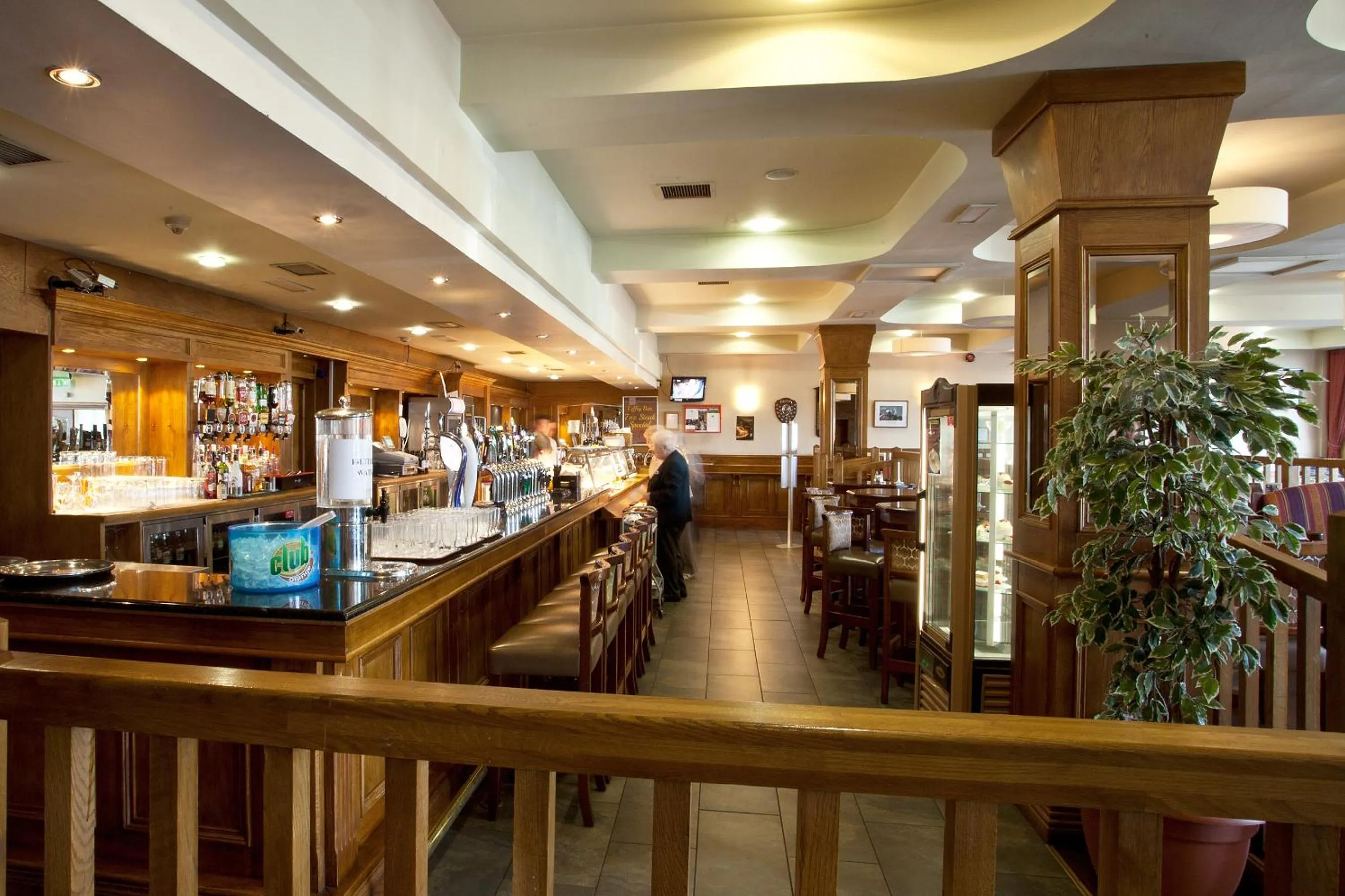 Lounge or bar in West County Hotel