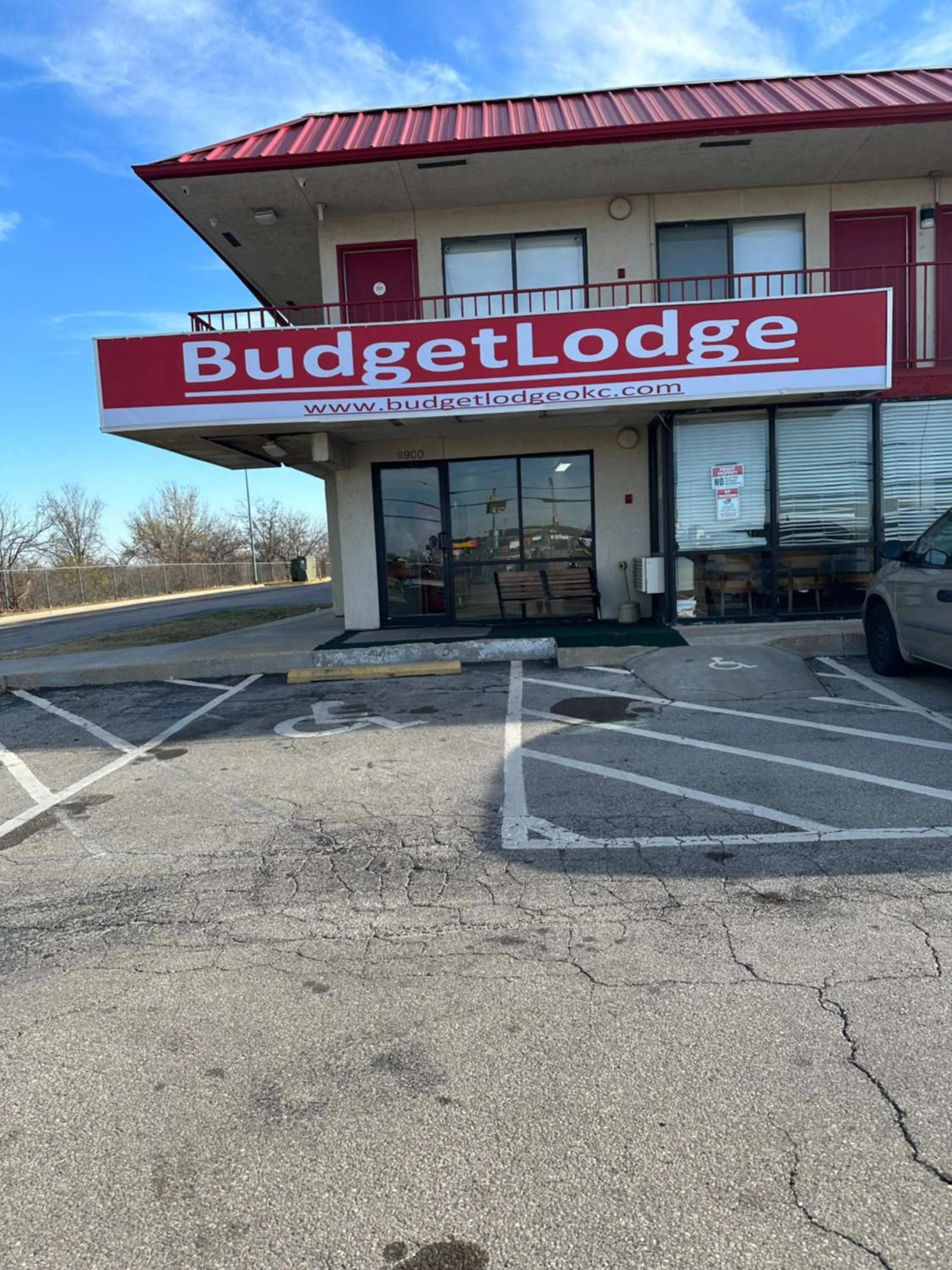 Property building in Budgetlodge