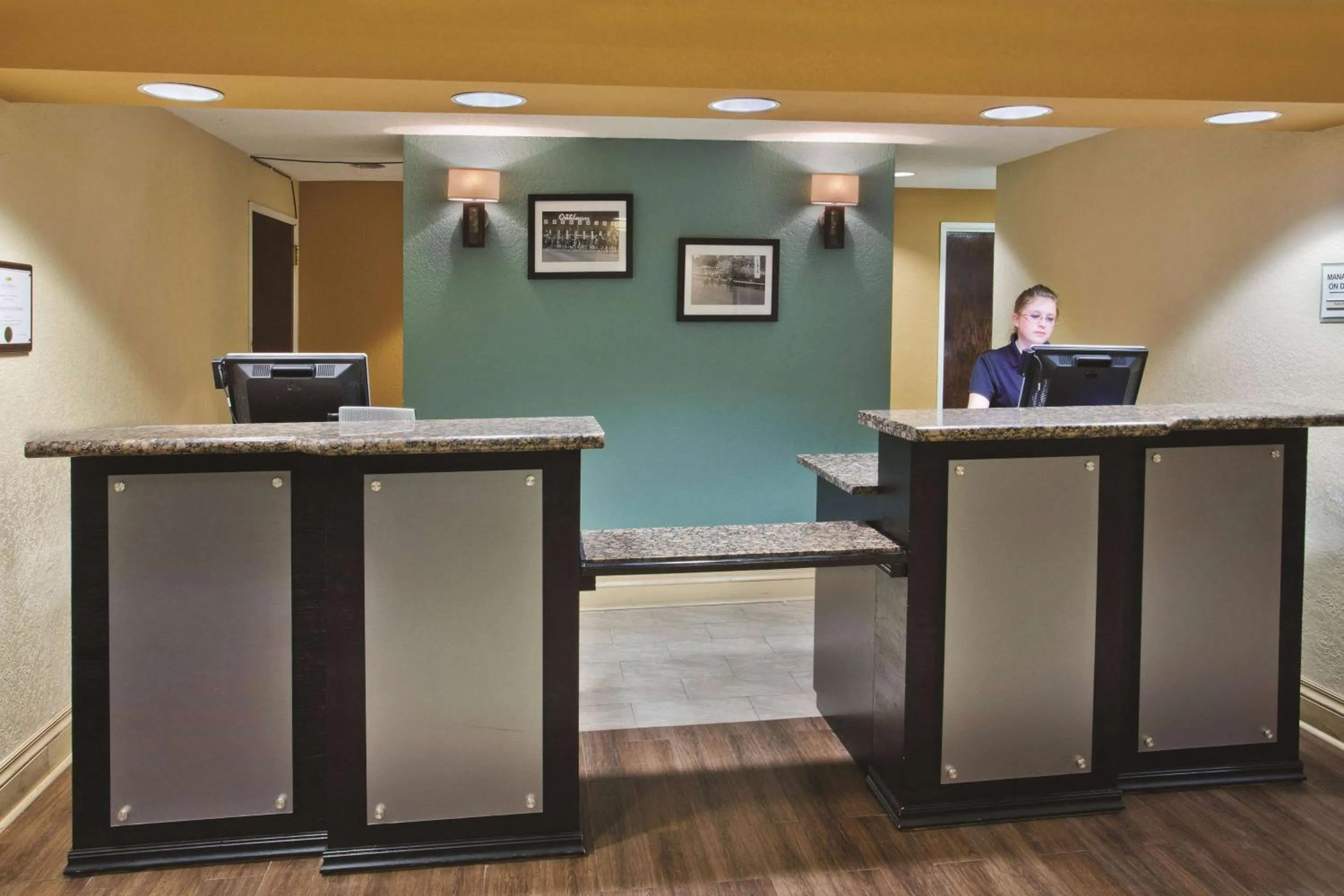 Lobby or reception in La Quinta by Wyndham Hot Springs