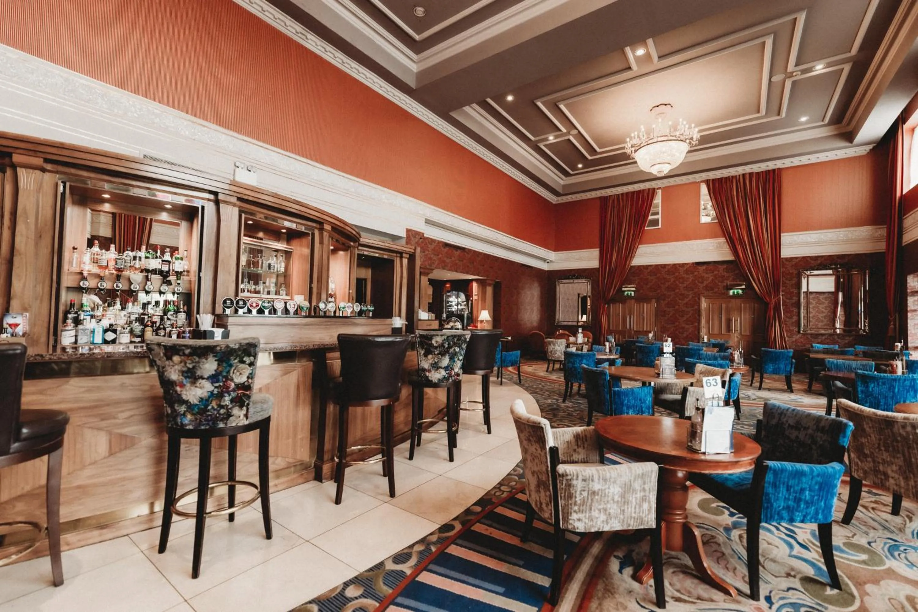 Lounge or bar in Knightsbrook Hotel & Golf Resort