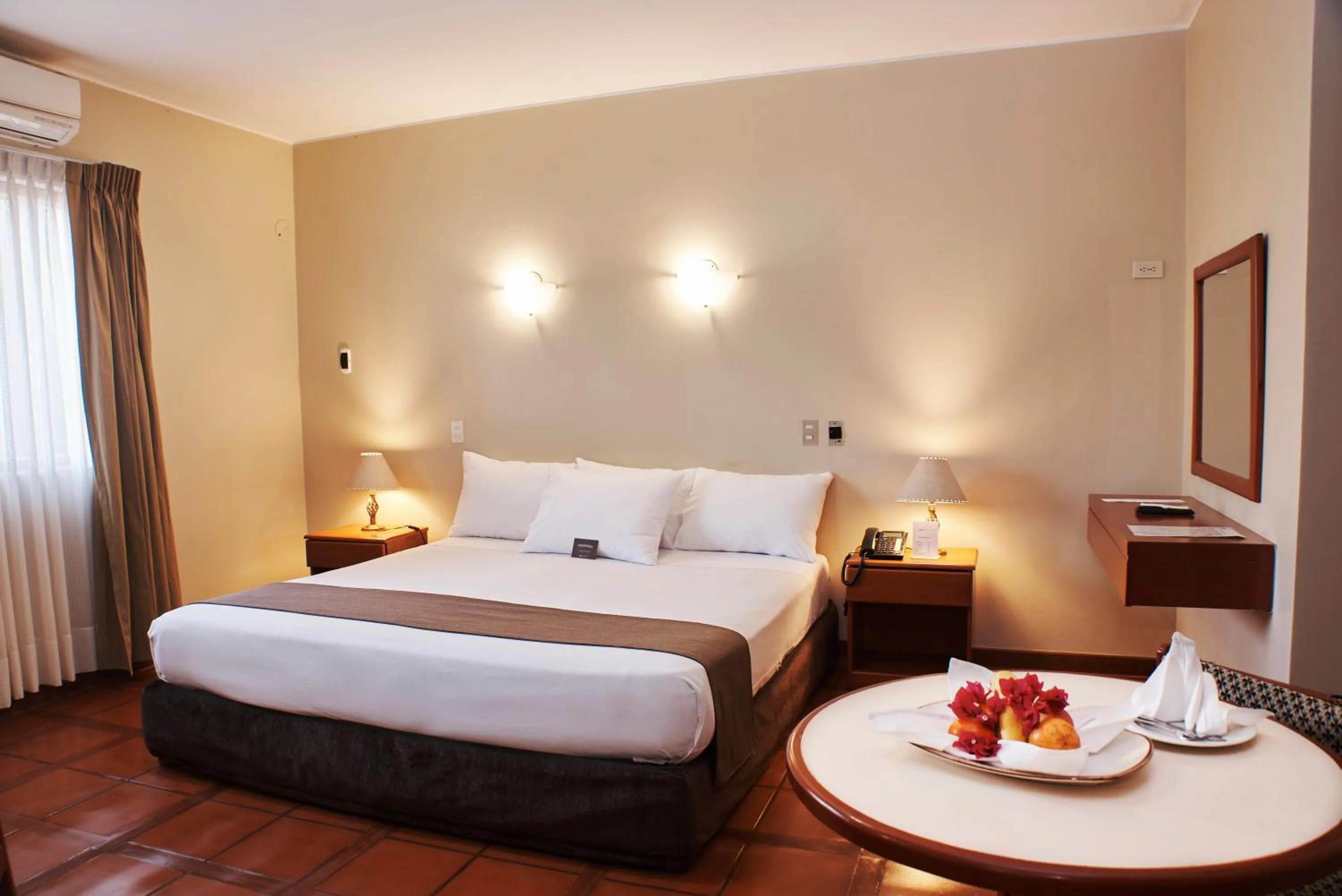 Bedroom, Bed in DM Hoteles Nasca