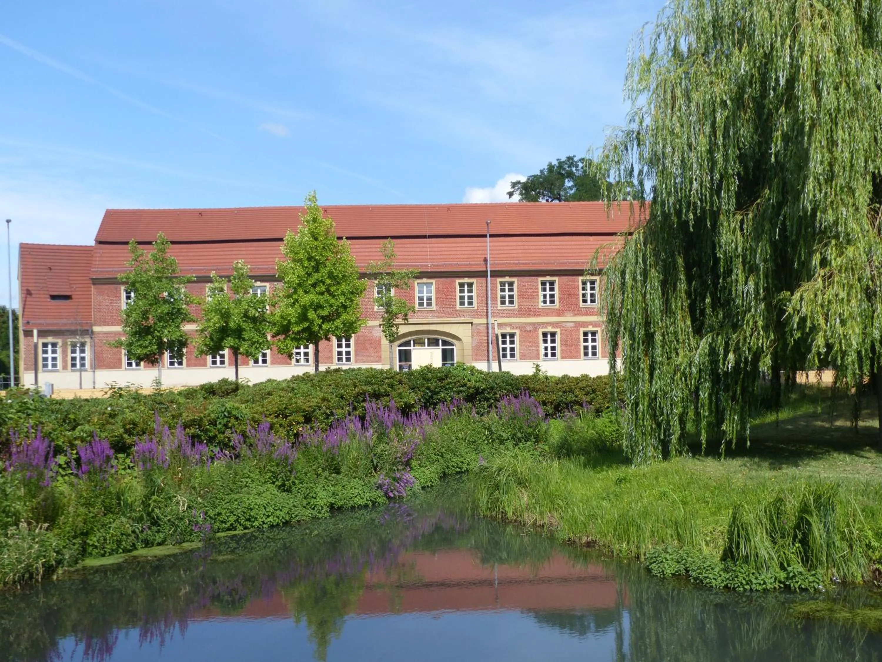 Facade/entrance in Hotel Vierseithof Luckenwalde