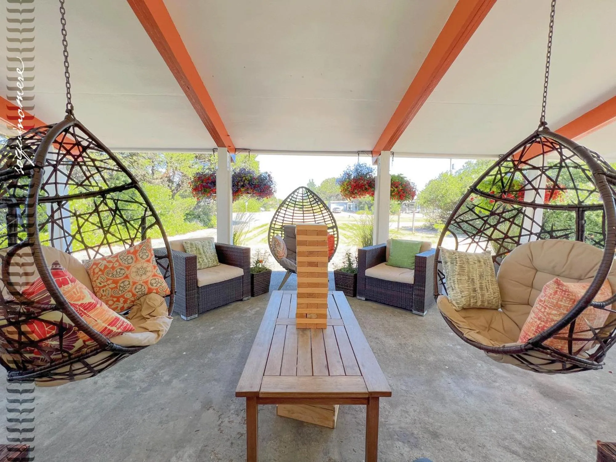 Patio in Tide Pool Cabin, a Soquinomere Private Hotel on the Dunes, Downtown Ocean Shores