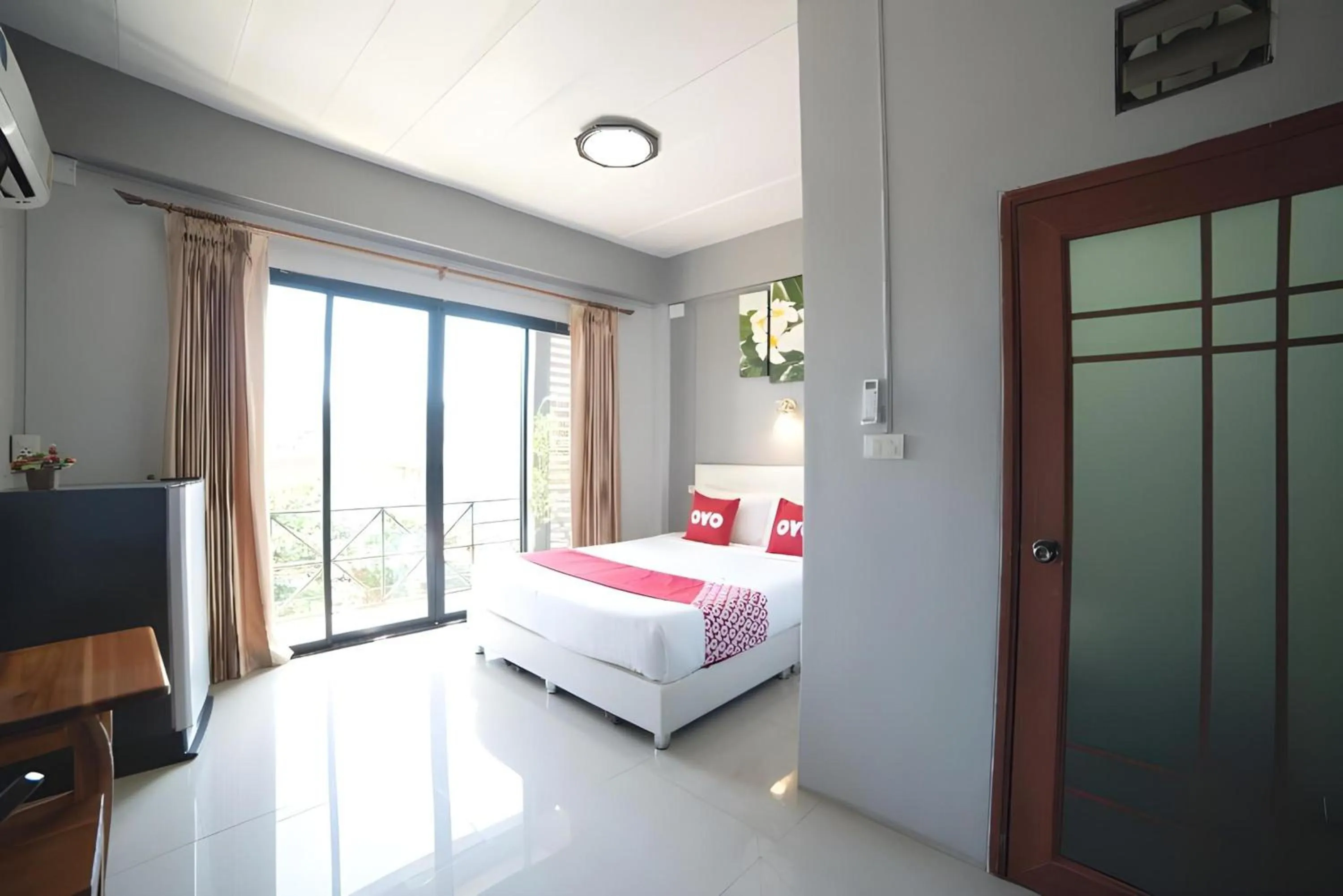 Photo of the whole room, Bed in OYO 465 Krung Kao Traveller Lodge