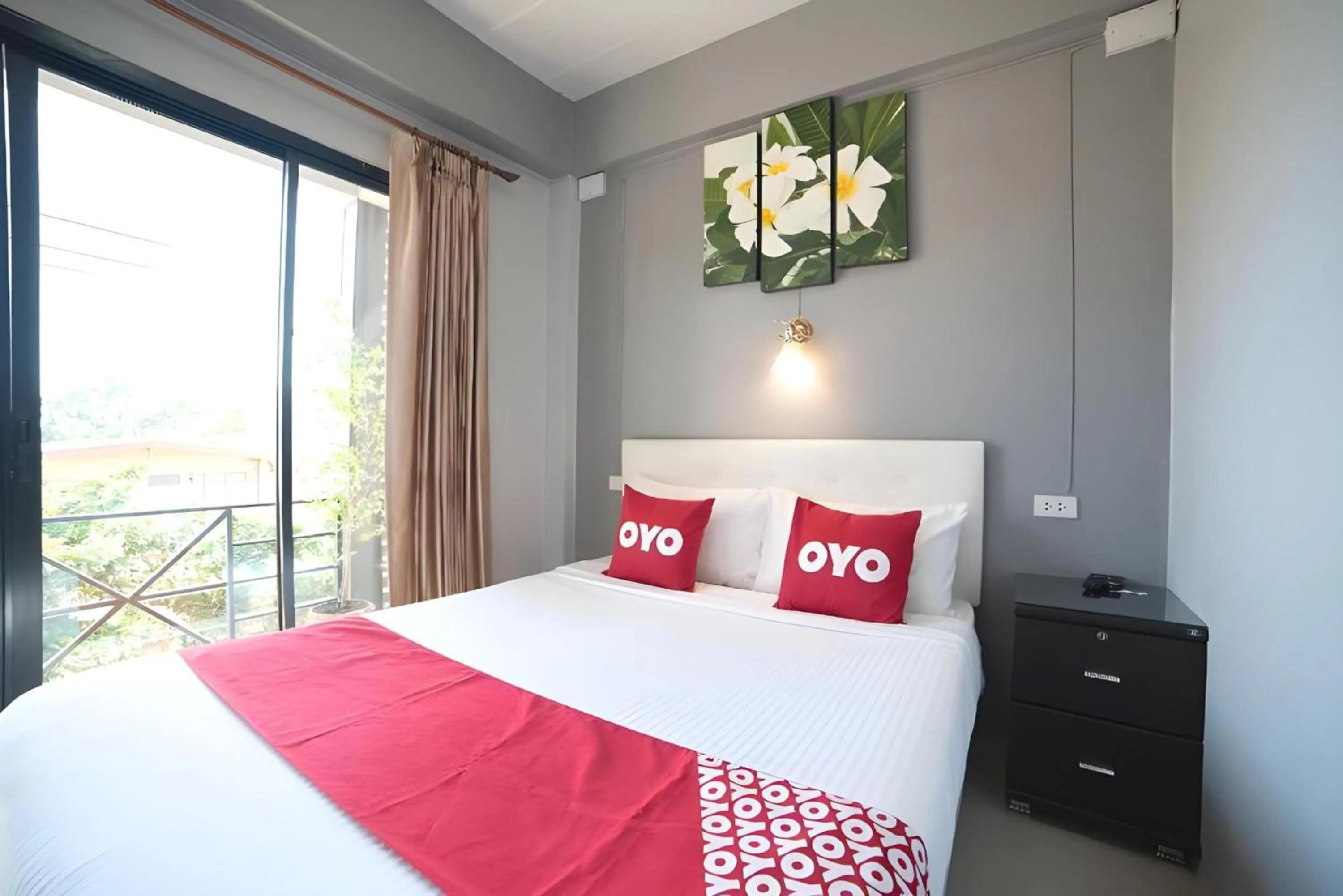 Photo of the whole room, Bed in OYO 465 Krung Kao Traveller Lodge