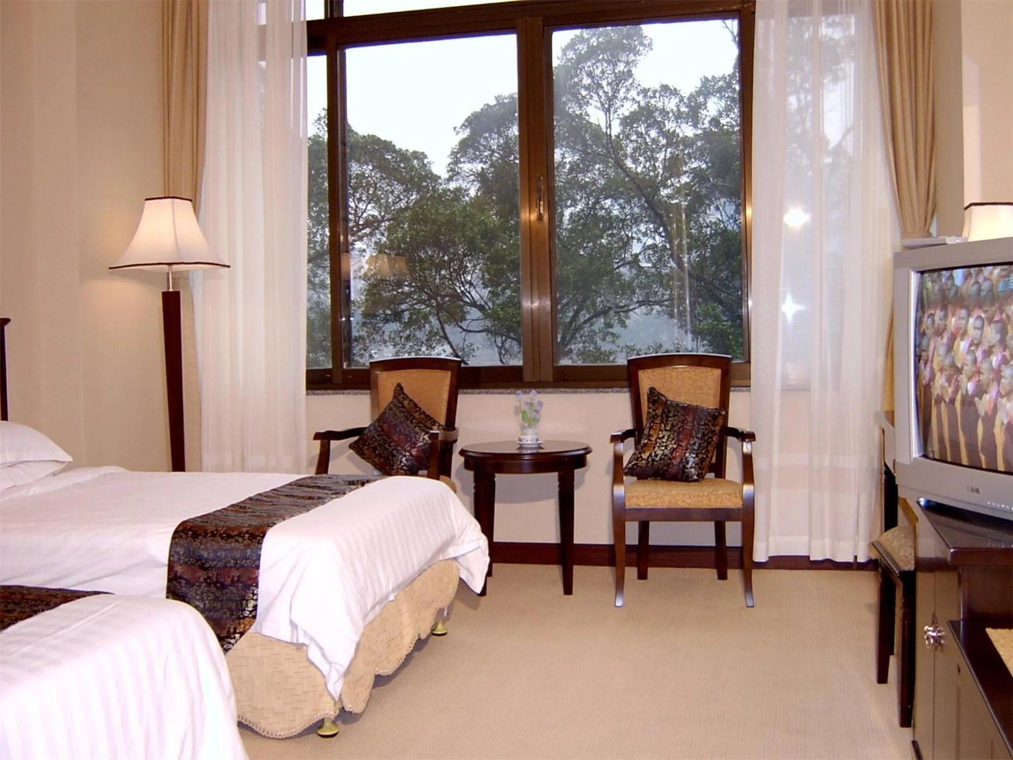 Bedroom, Bed in Guangzhou Aiqun Hotel - Canton Fair Free Shuttle Bus during Canton Fair period