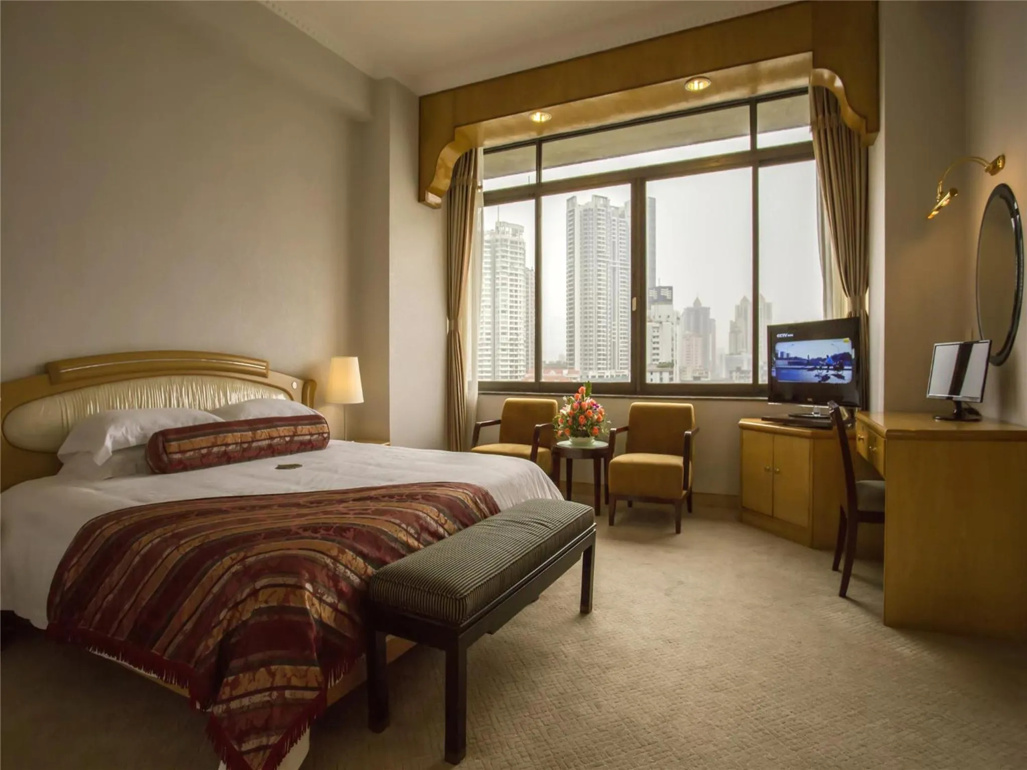 Bedroom, Bed in Guangzhou Aiqun Hotel - Canton Fair Free Shuttle Bus during Canton Fair period