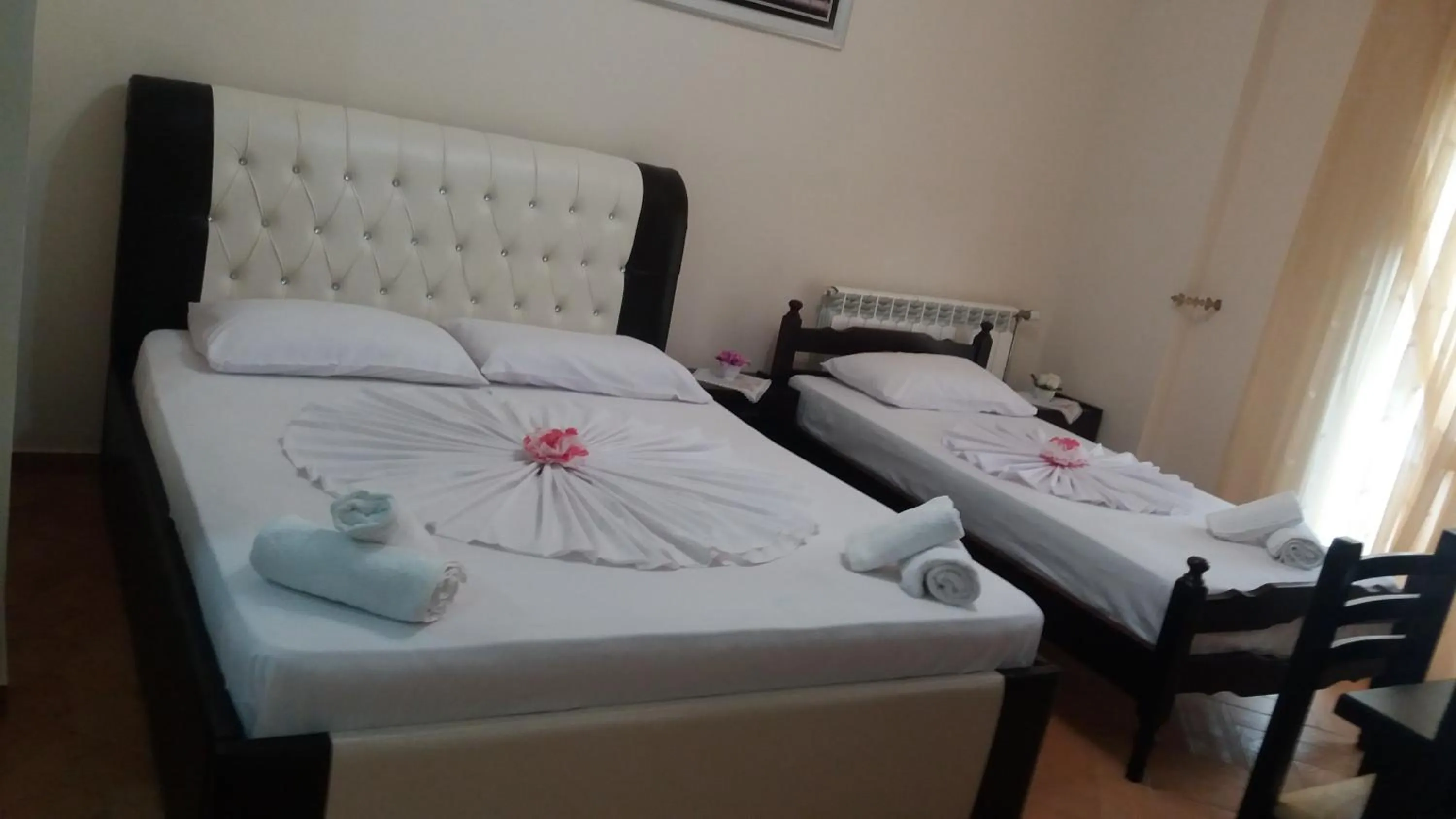 Bed in Vila Zeqo Muka 1