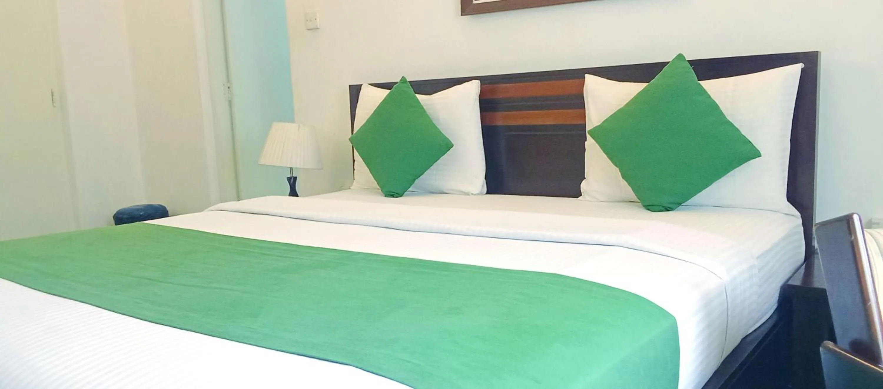 Bedroom, Bed in The Rock Hotel