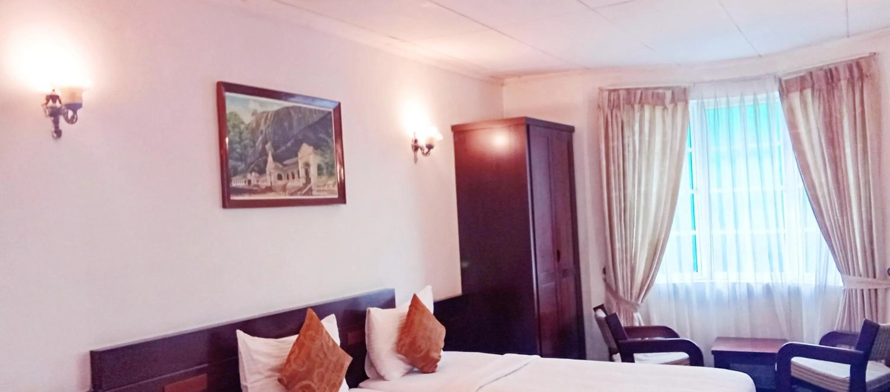 Bedroom, Bed in The Rock Hotel