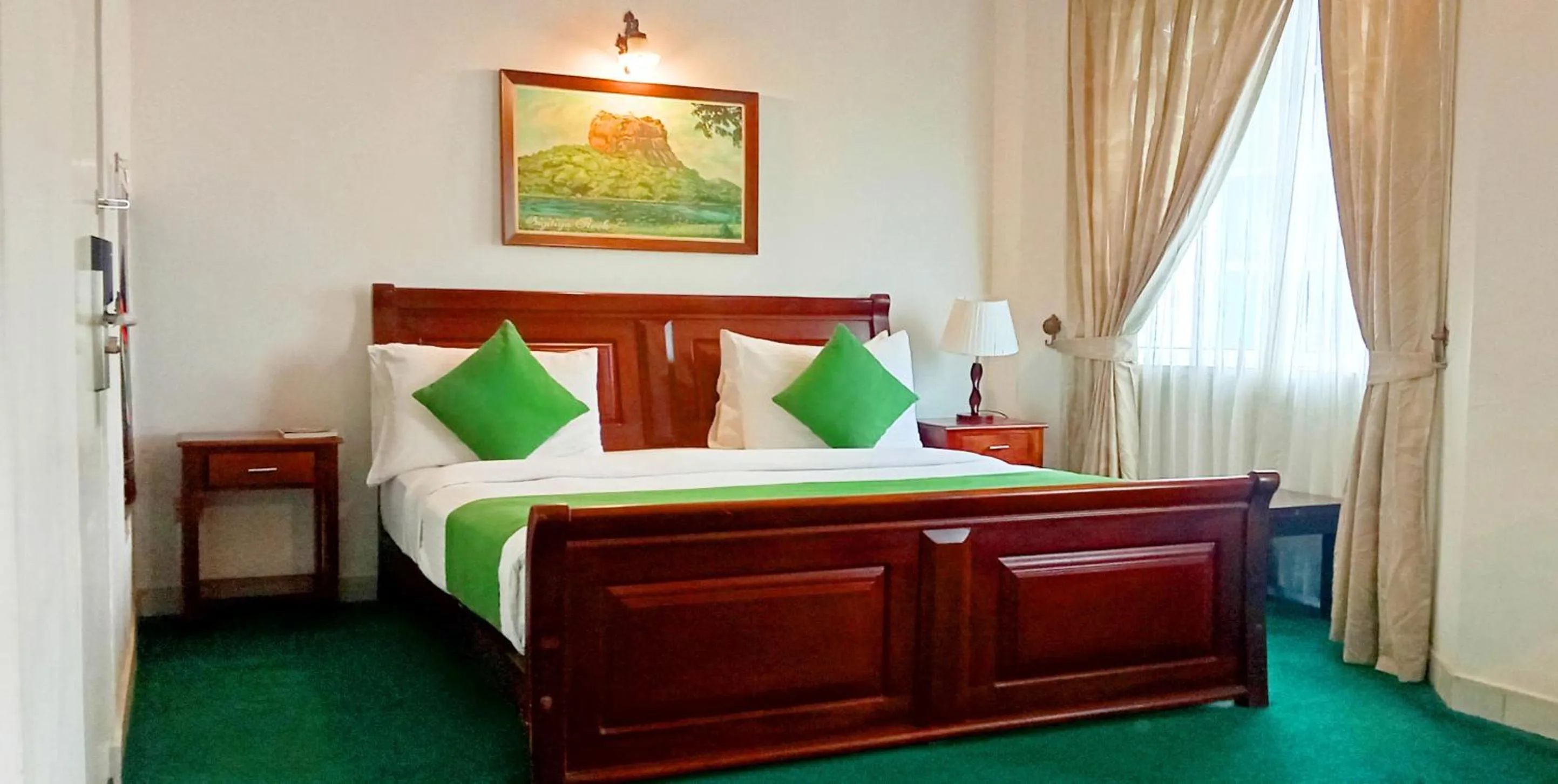 Bedroom, Bed in The Rock Hotel