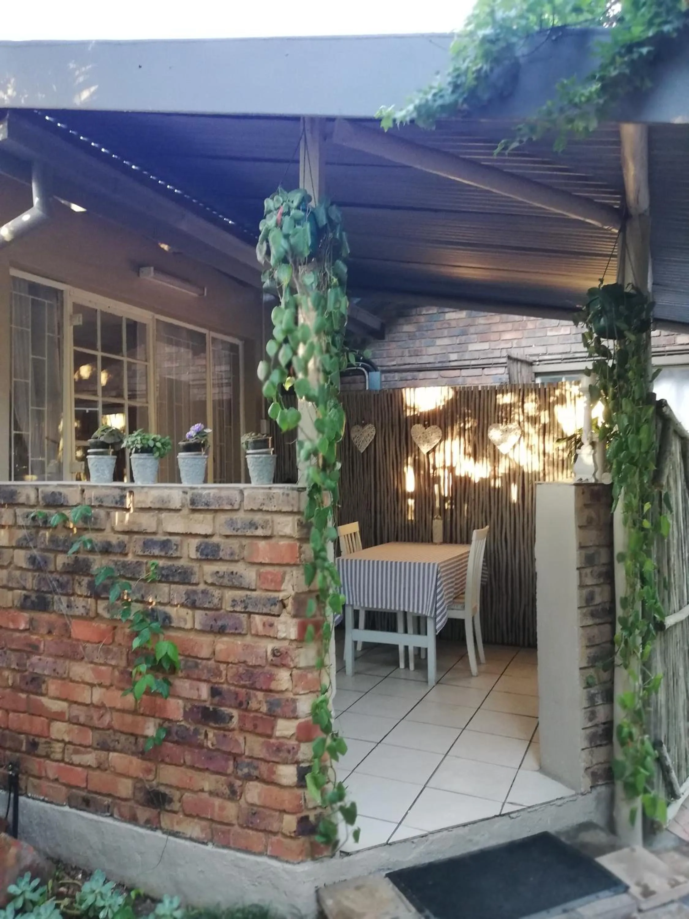 Garsfontein Bed and Breakfast