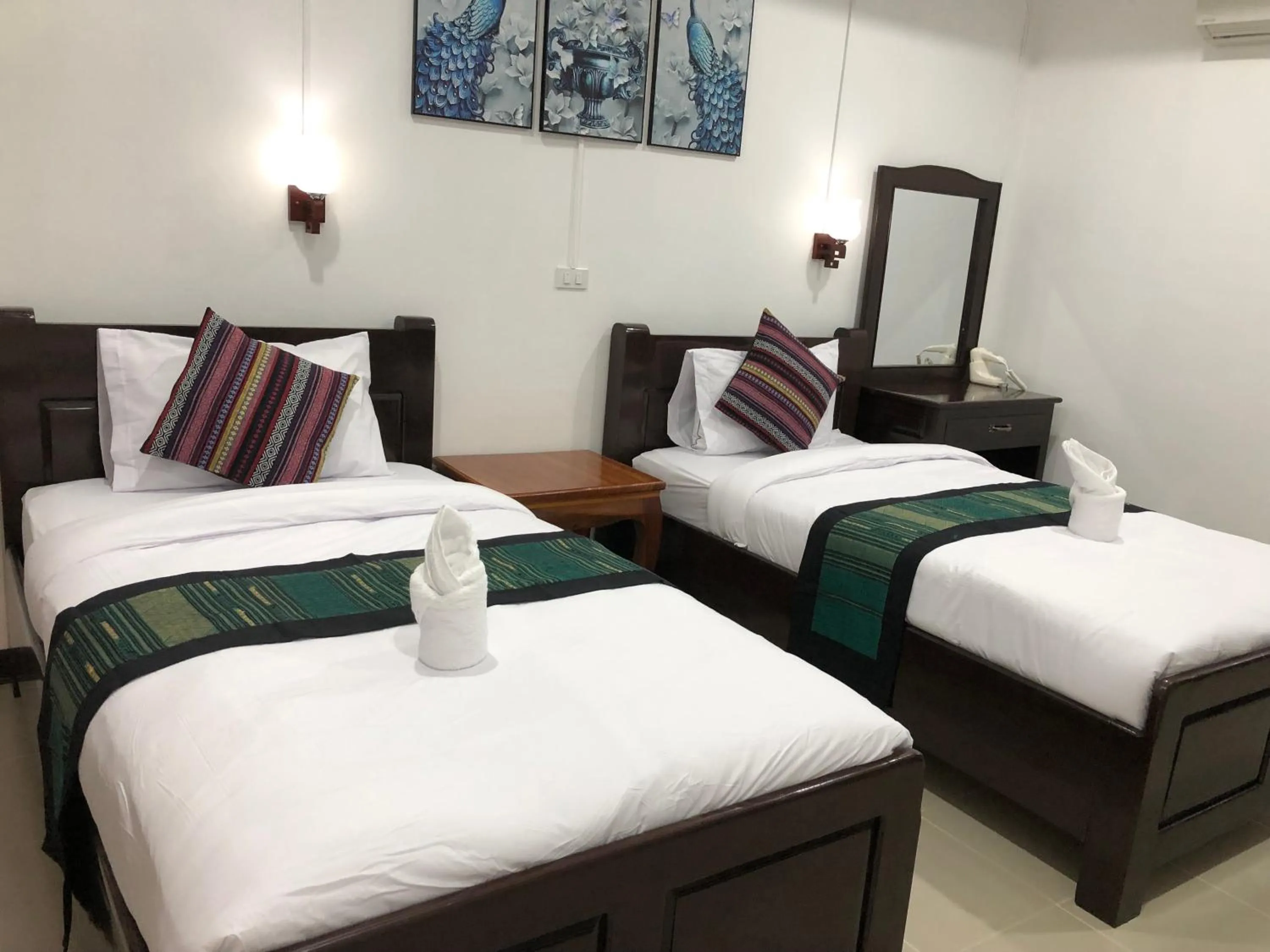 Photo of the whole room, Bed in Jasmine Vangvieng Hotel