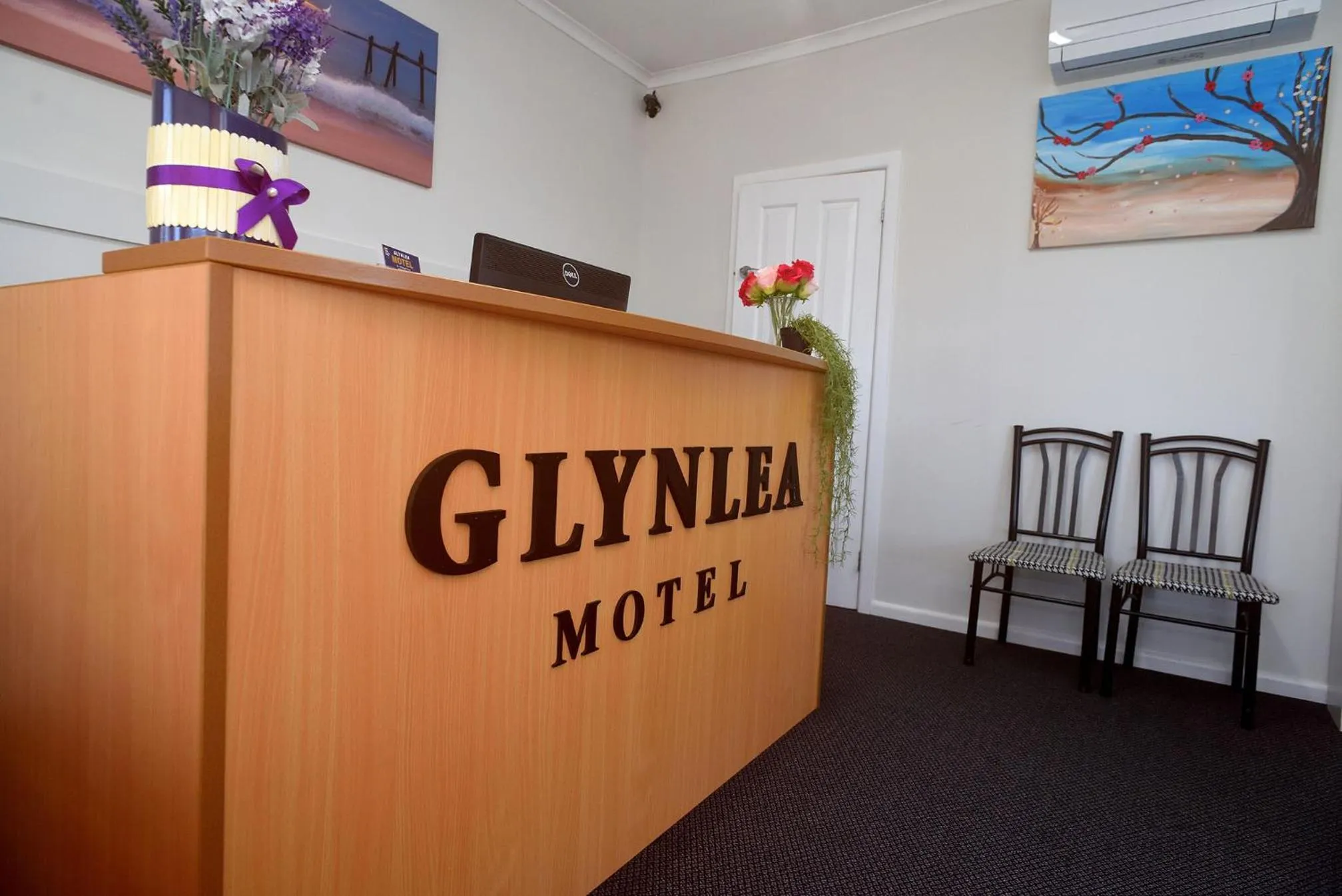 Lobby or reception in Glynlea Motel