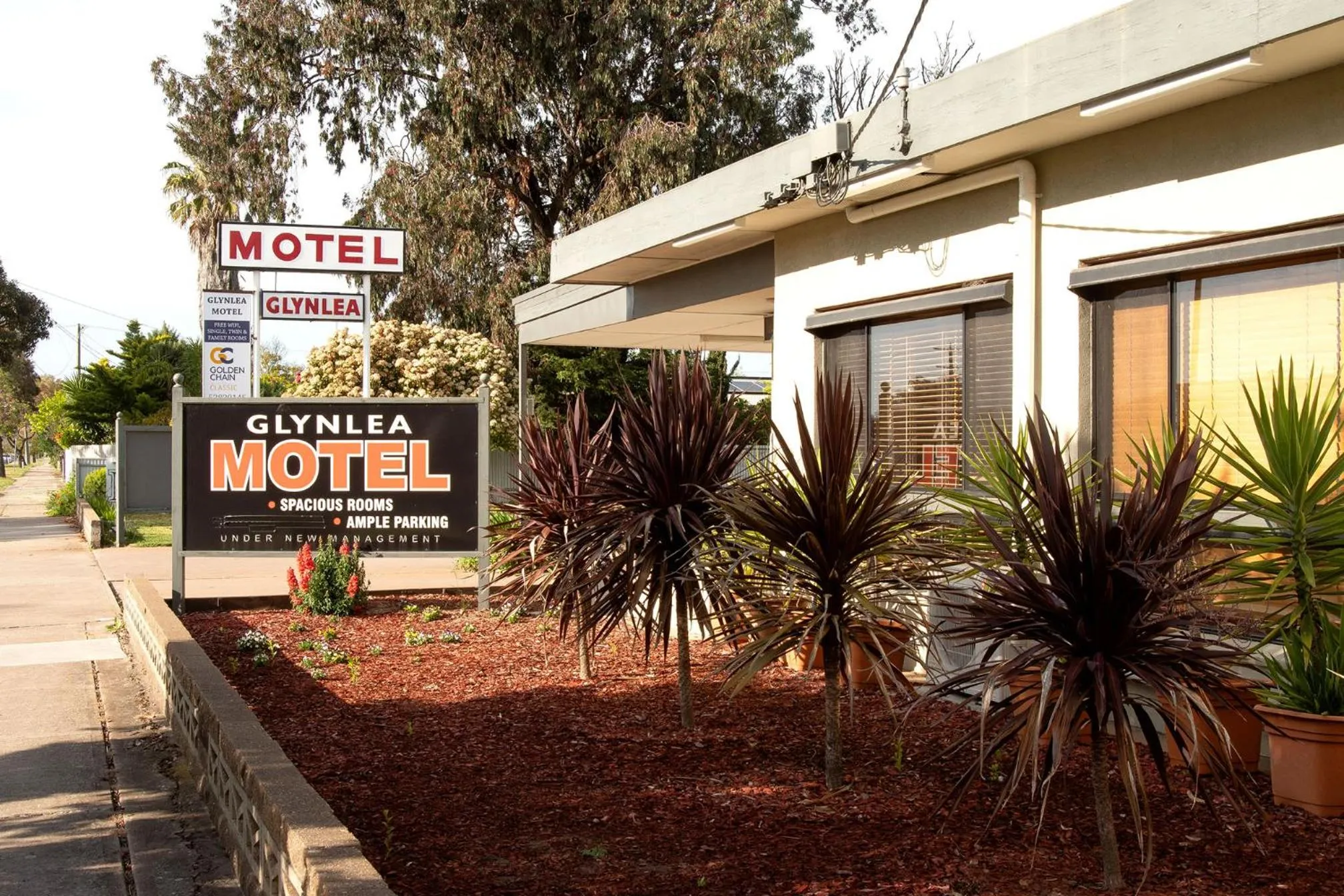 Property logo or sign in Glynlea Motel