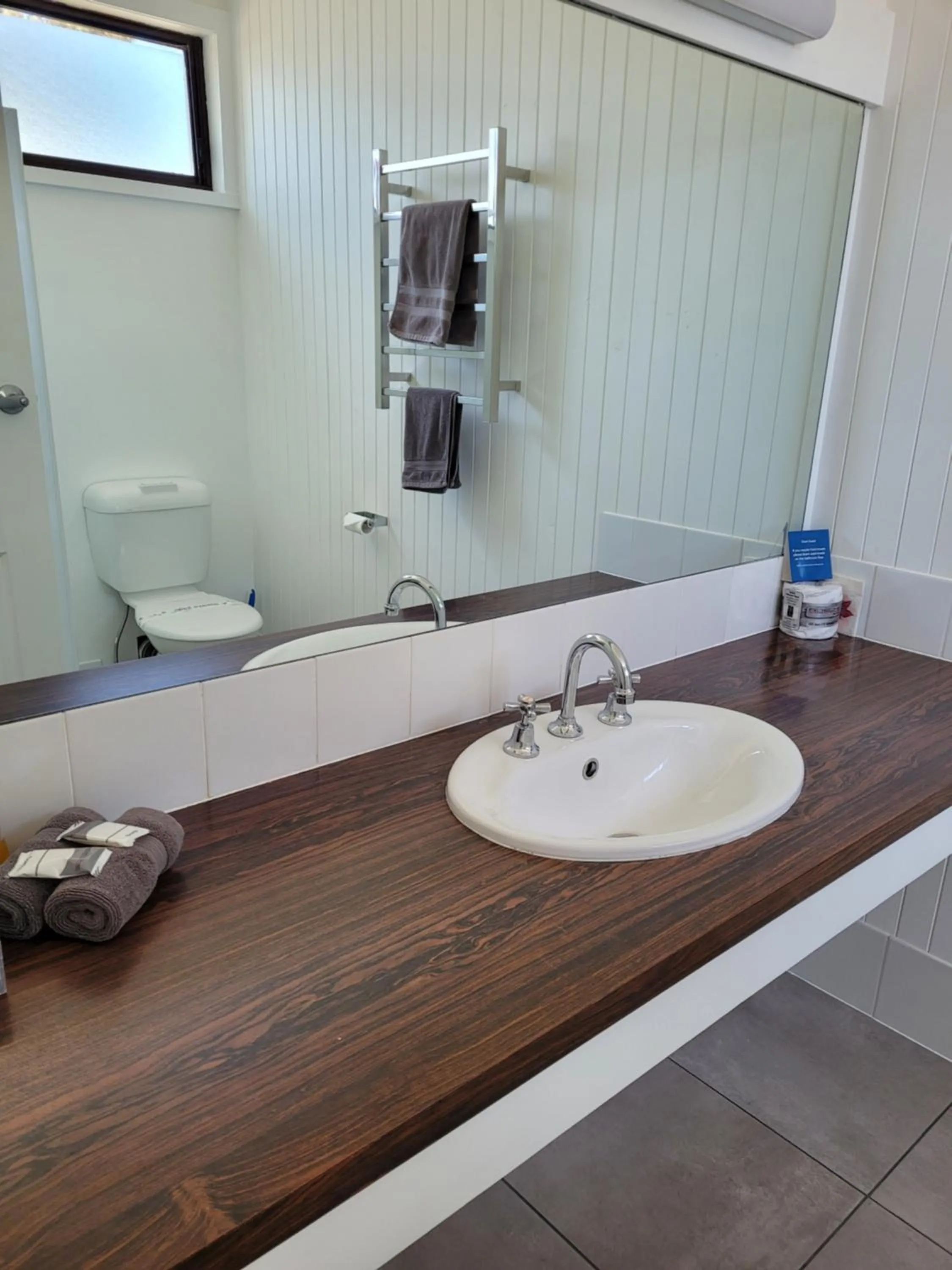 Superior Queen Room in Glynlea Motel