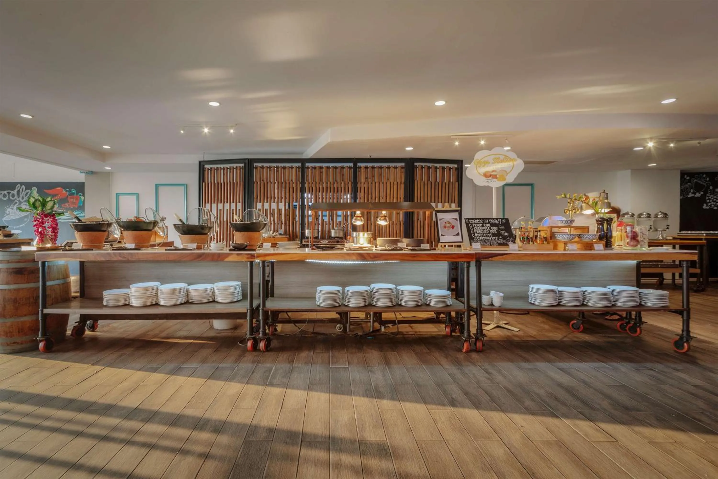 Restaurant/places to eat in Radisson Resort & Spa Hua Hin