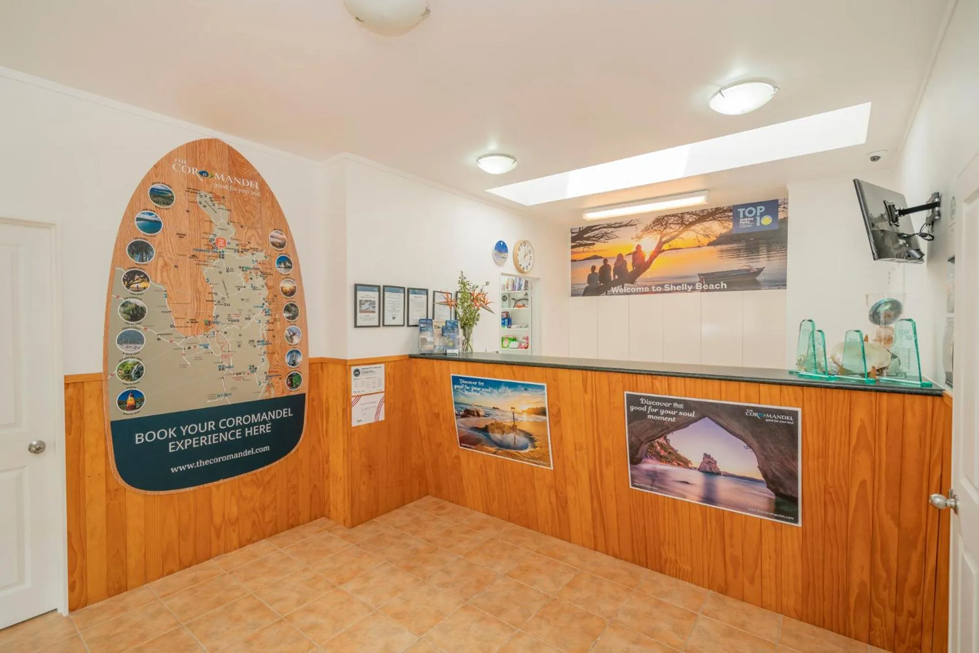 Lobby or reception in Coromandel Shelly Beach TOP 10 Holiday Park