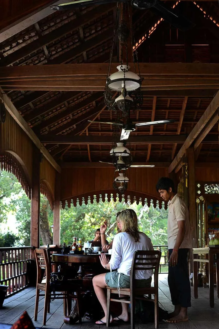 Restaurant/places to eat in Soriyabori Resort