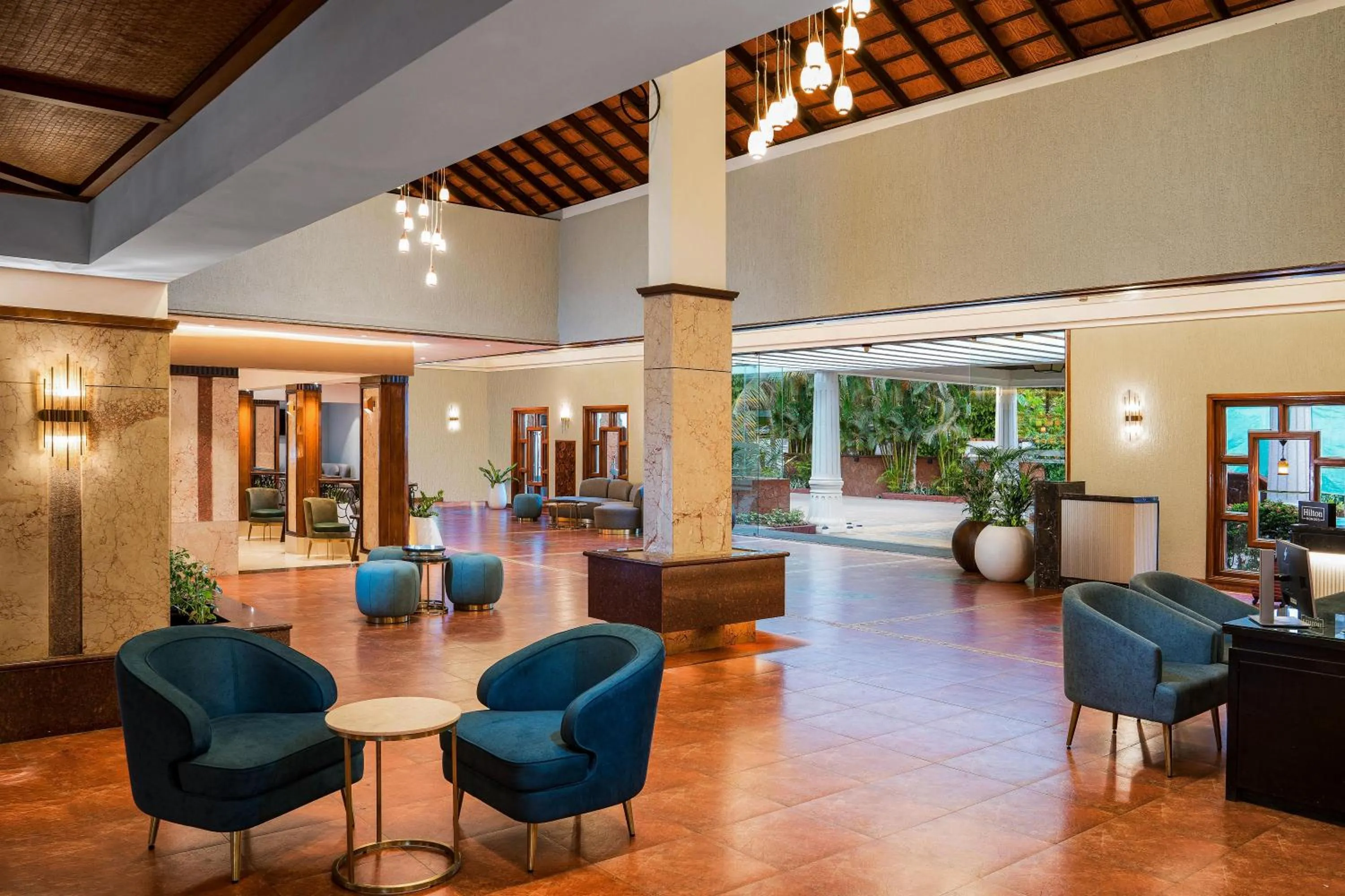 Lobby or reception in DoubleTree by Hilton Hotel Goa - Arpora - Baga