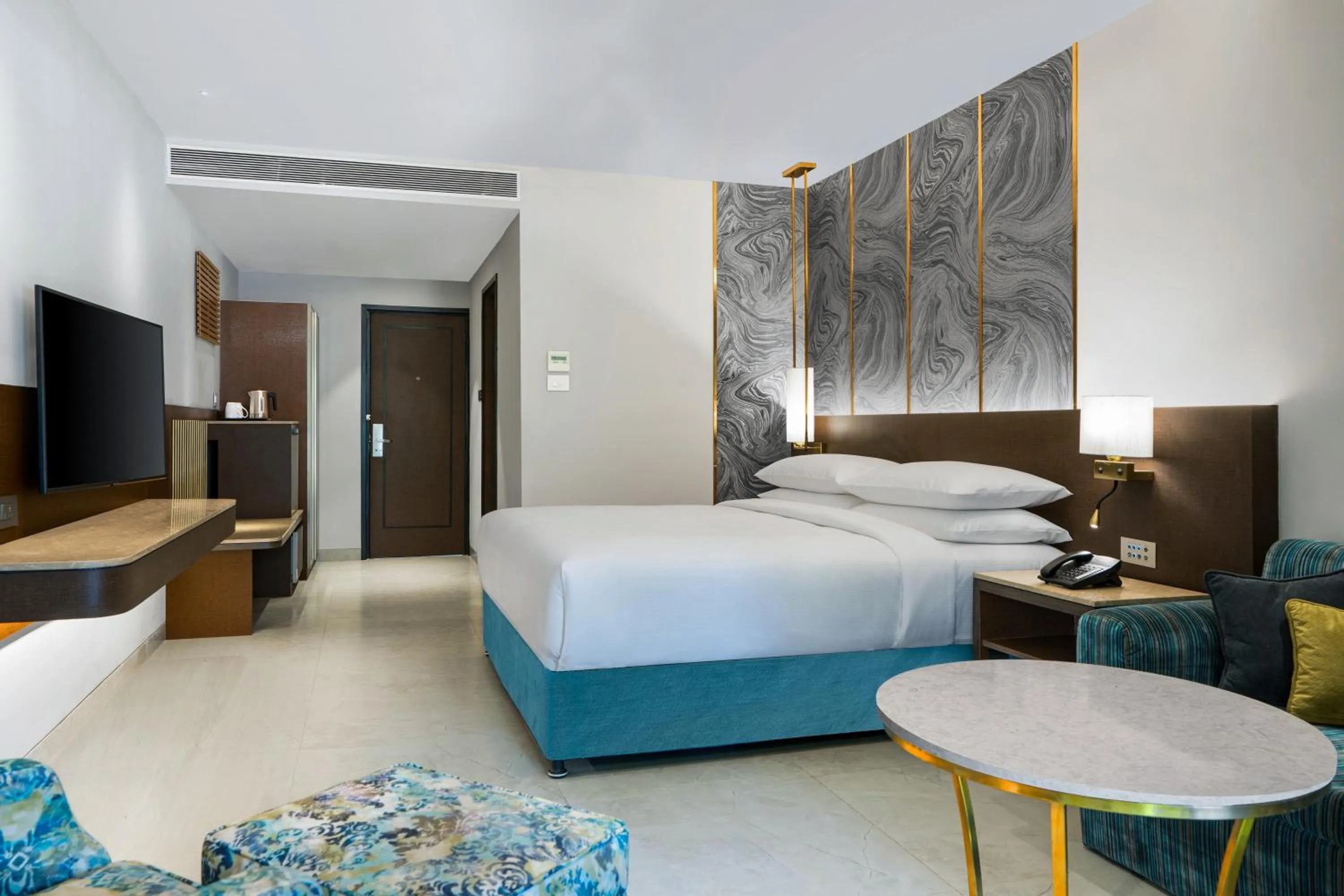 Bed in DoubleTree by Hilton Hotel Goa - Arpora - Baga