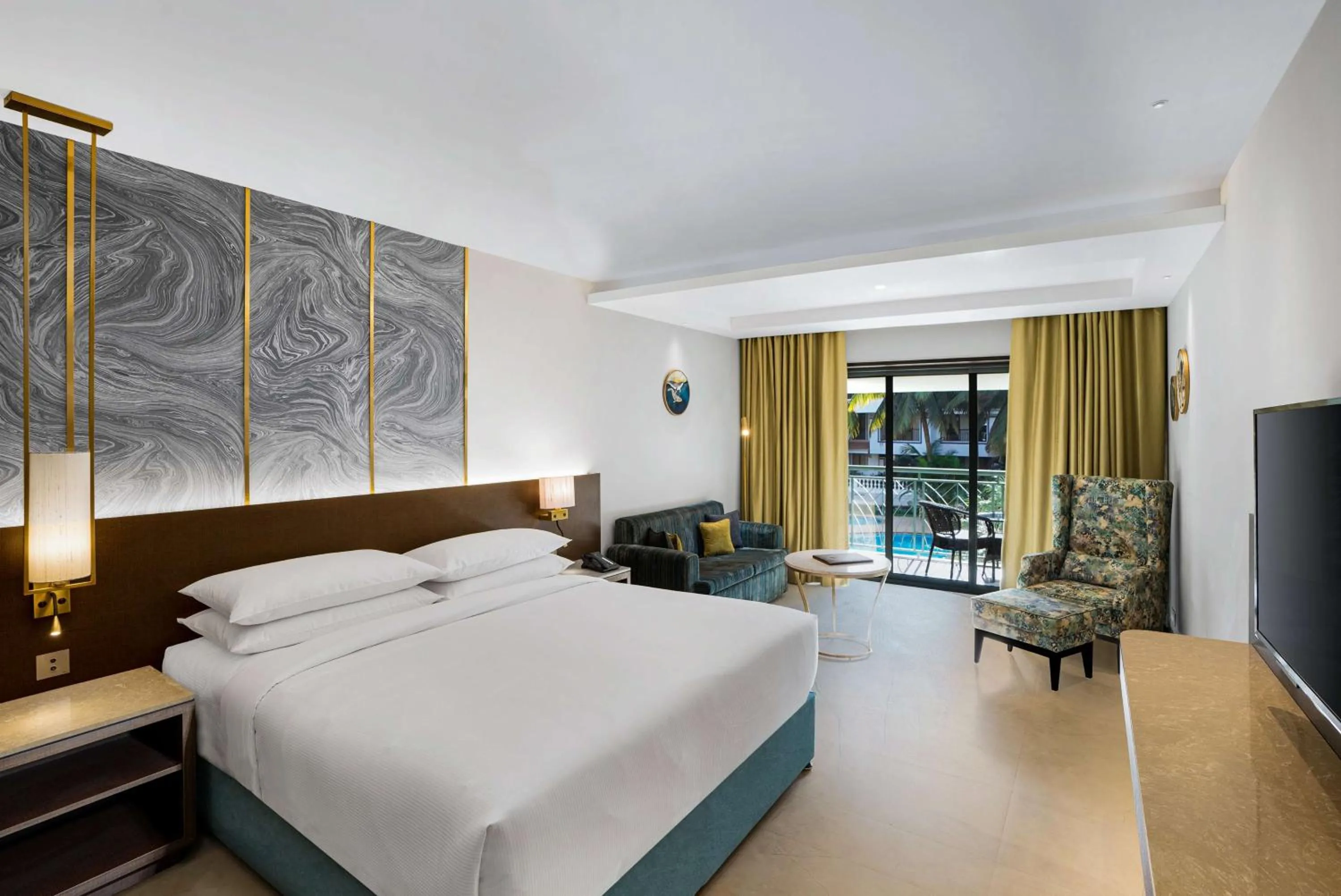 Bed in DoubleTree by Hilton Hotel Goa - Arpora - Baga
