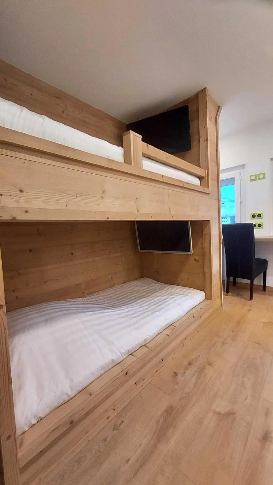 Bedroom, Bed in Le Lotus Blanc